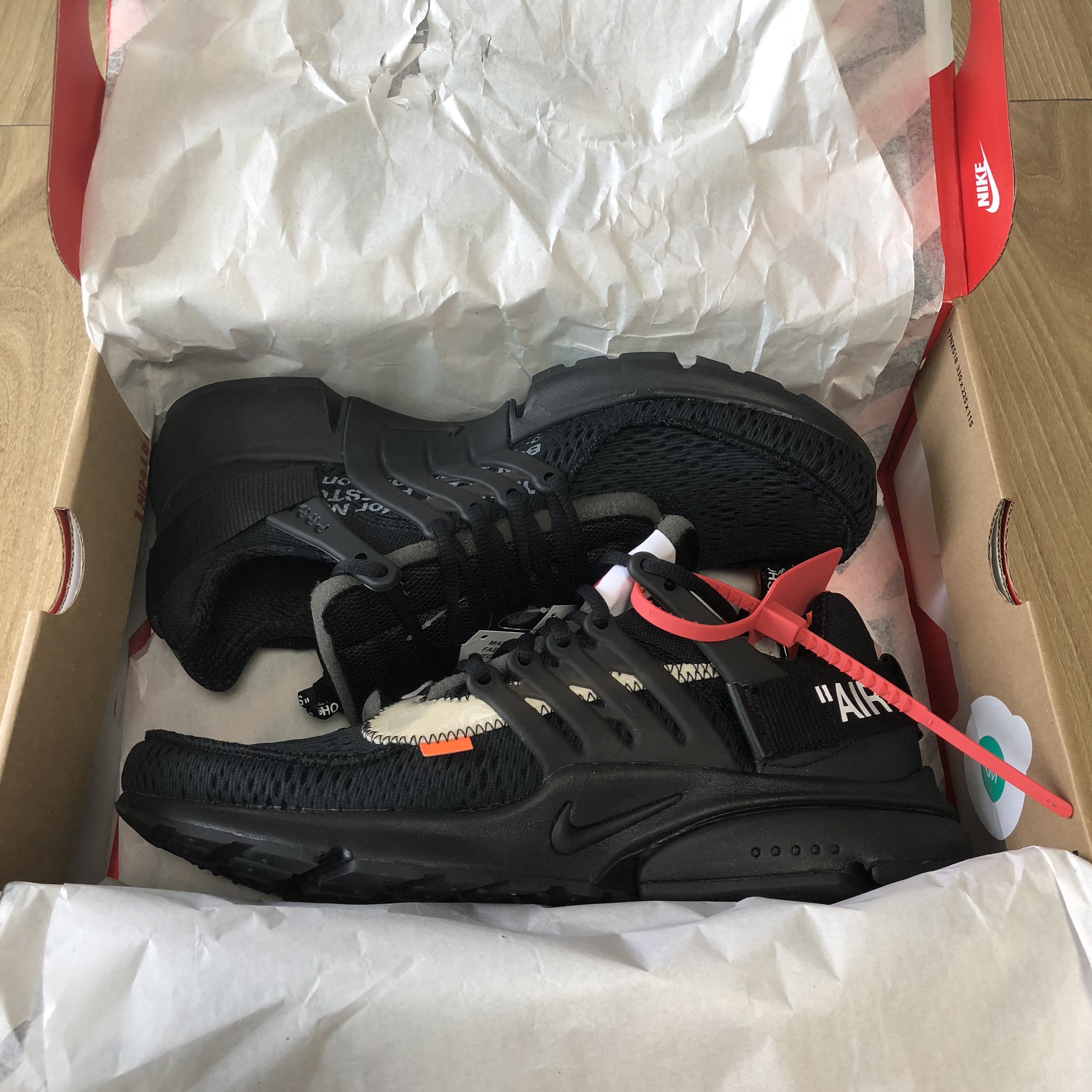 Nike x Off-White Air Presto Black 착용 스타일 - 2