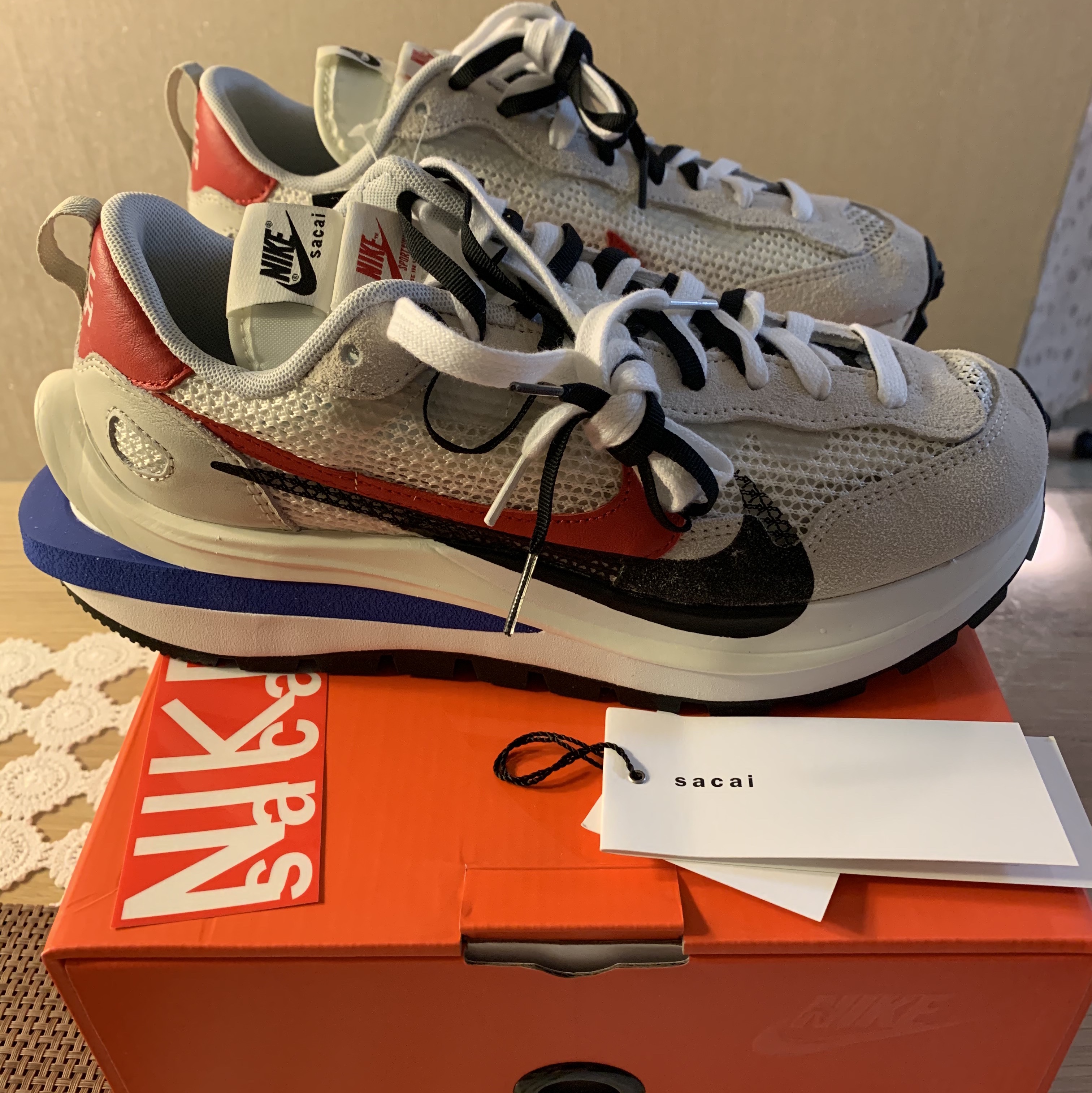 Nike x Sacai VaporWaffle Royal Fuchsia, Nike x Sacai LDWaffle Summit White 착용 스타일 - 1