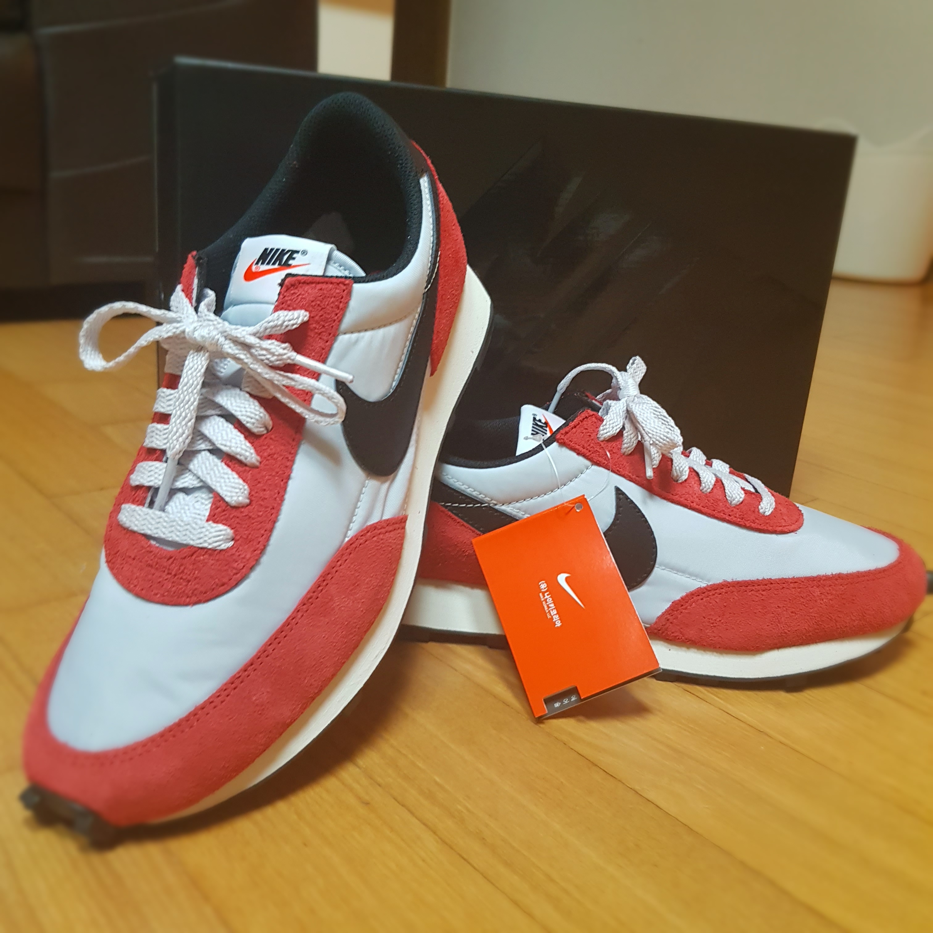 Nike Daybreak Pure Platinum 착용 스타일 - 1