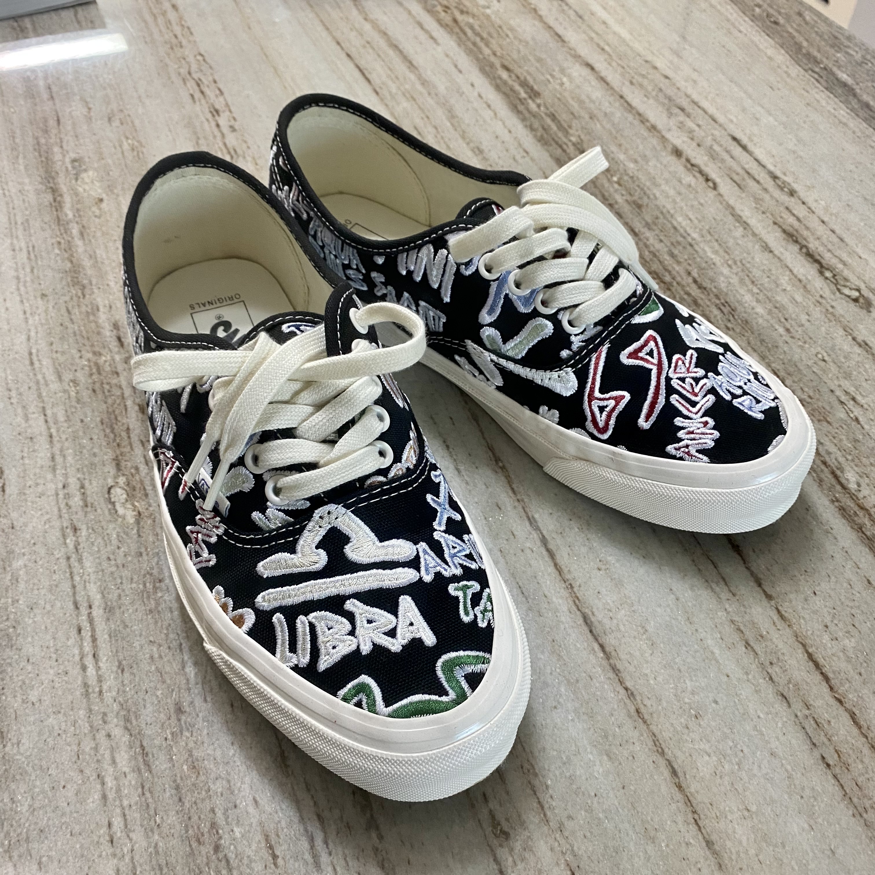 Vans Vault OG Authentic LX Zodiac 착용 스타일 - 2