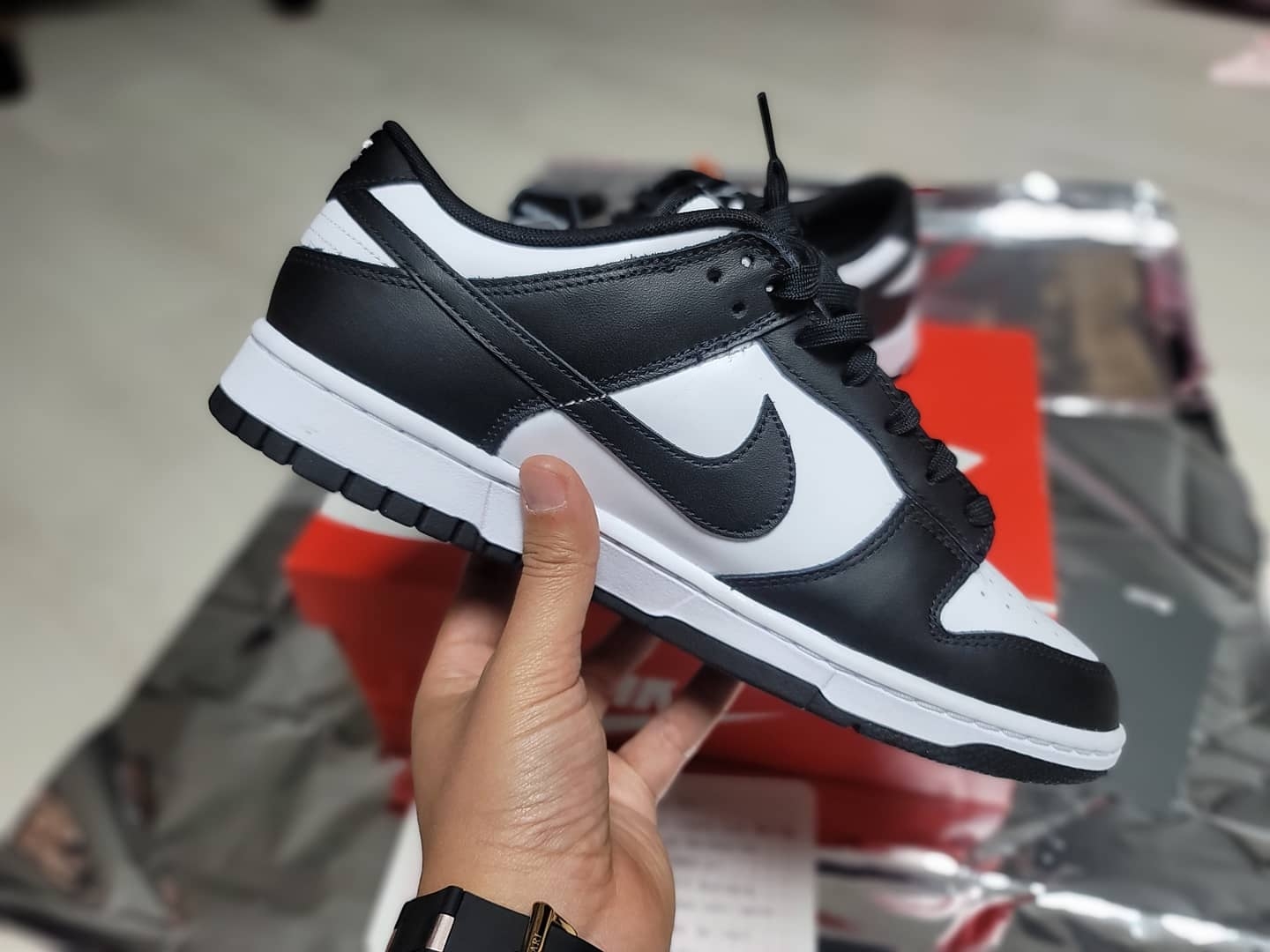 Nike Dunk Low Retro Black 착용 스타일 - 4