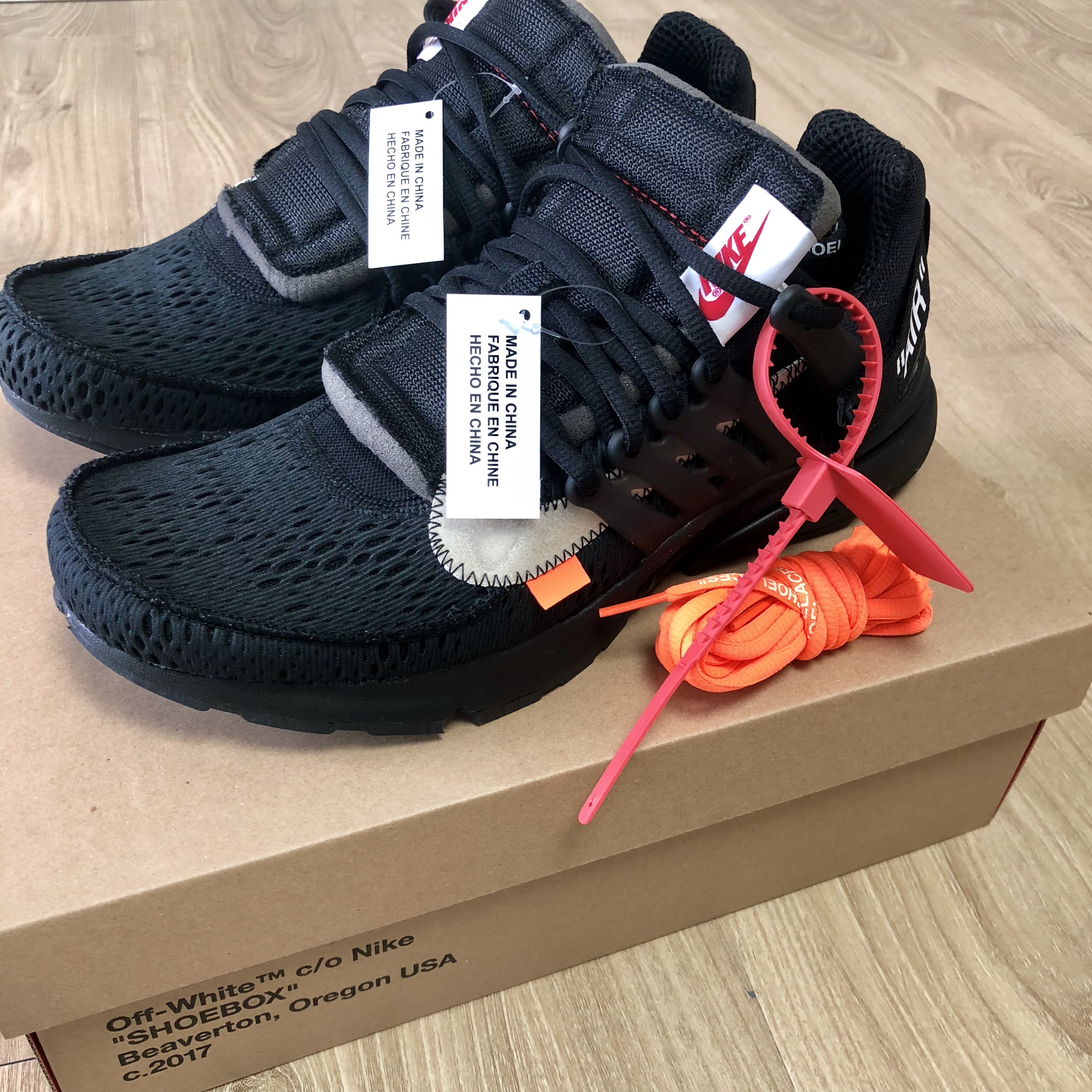 Nike x Off-White Air Presto Black 착용 스타일 - 4