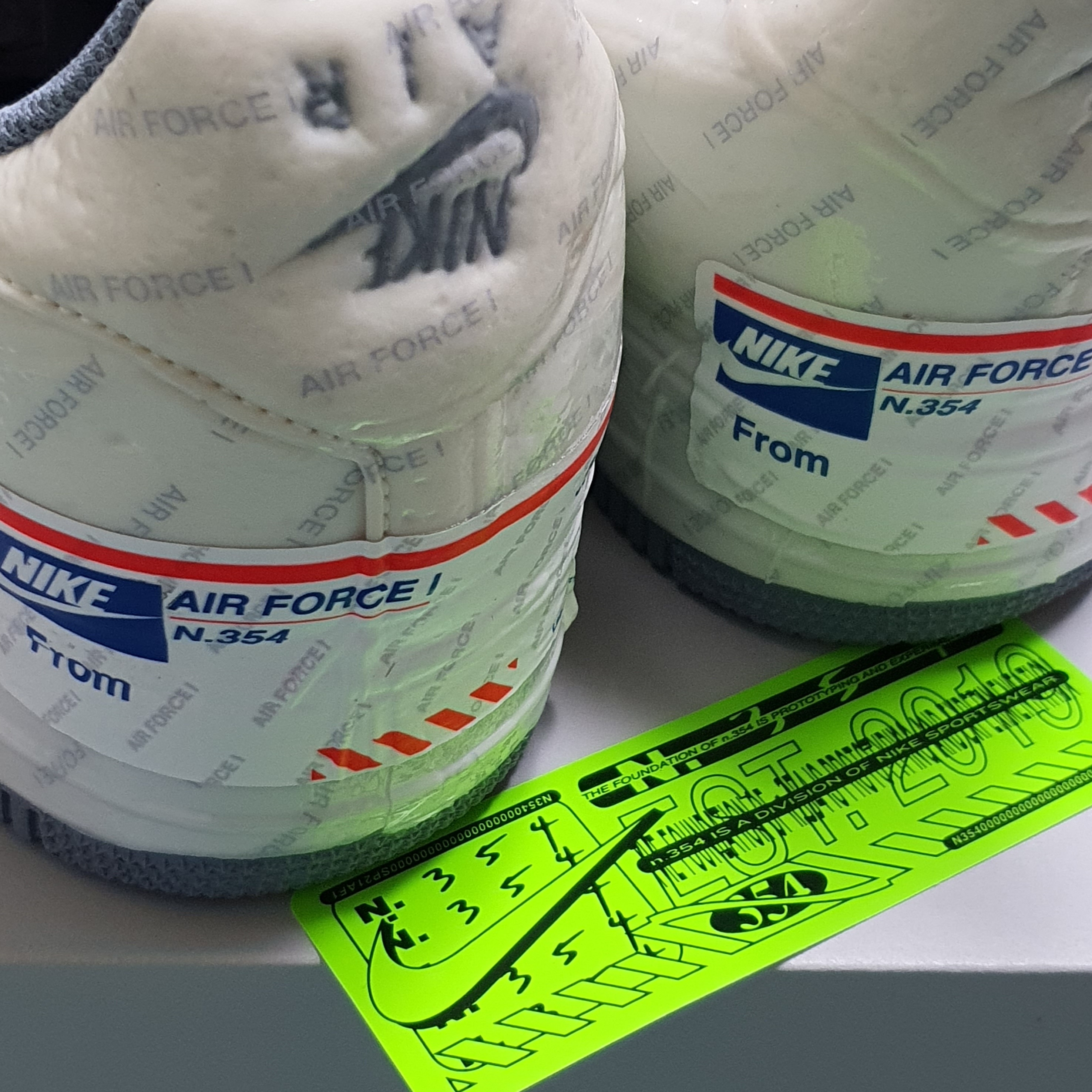 Nike Air Force 1 Low Experimental Postal Ghost 착용 스타일 - 1