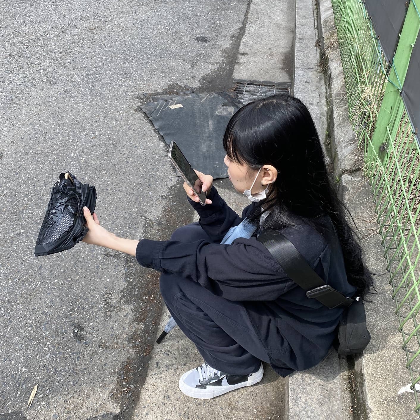 Nike x Matthew M Williams Zoom 004 Triple Black, Nike x Sacai Blazer Mid Black Grey 착용 스타일