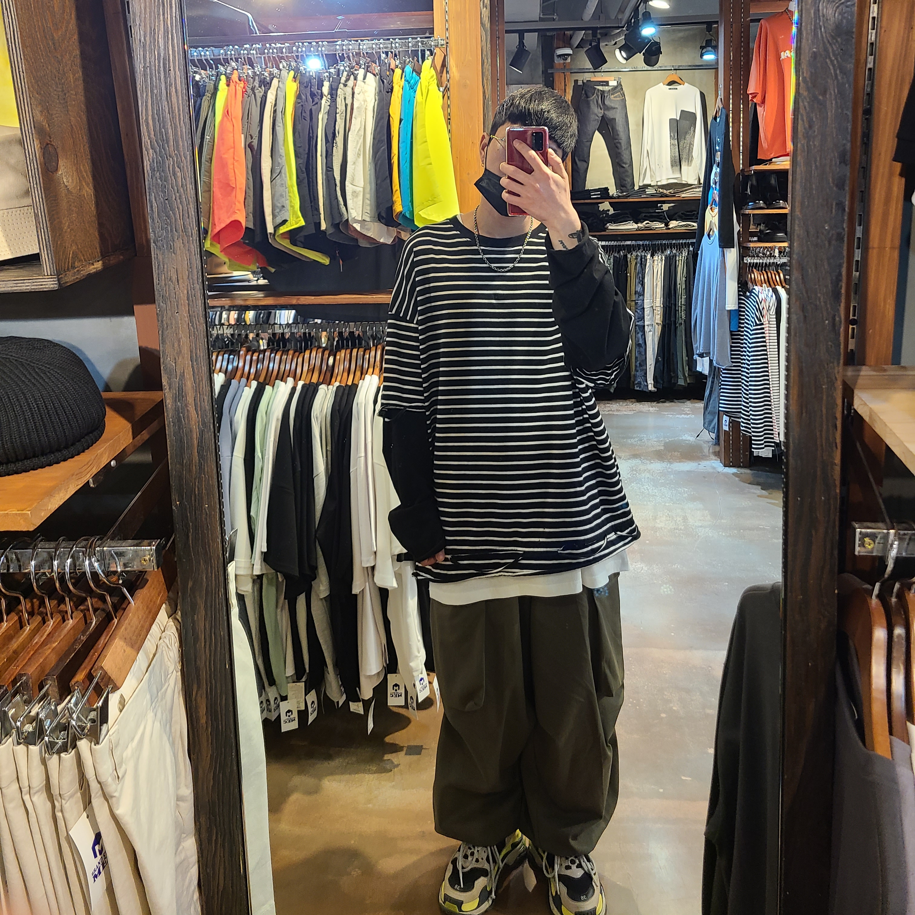 Balenciaga Triple S Sneakers White Green Black 착용 스타일