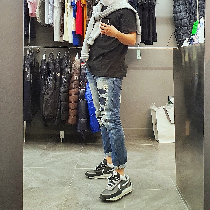Nike x Sacai LDWaffle Black 착용 스타일