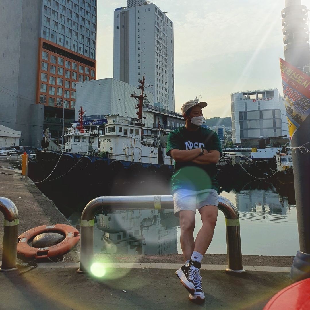 Converse Run Star Hike Hi Black White Gum 착용 스타일