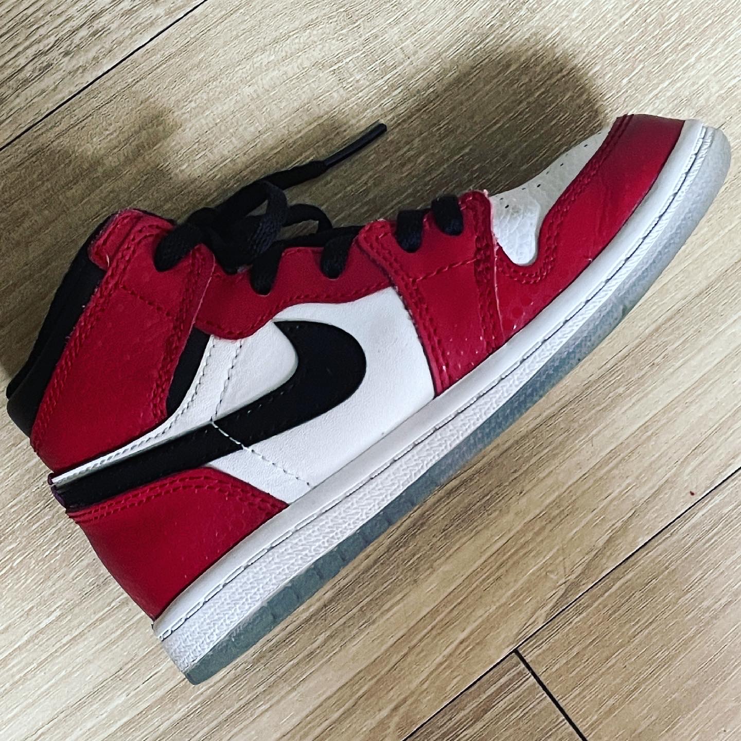 (TD) Jordan 1 Retro High Spider-Man Origin Story 착용 스타일 - 3