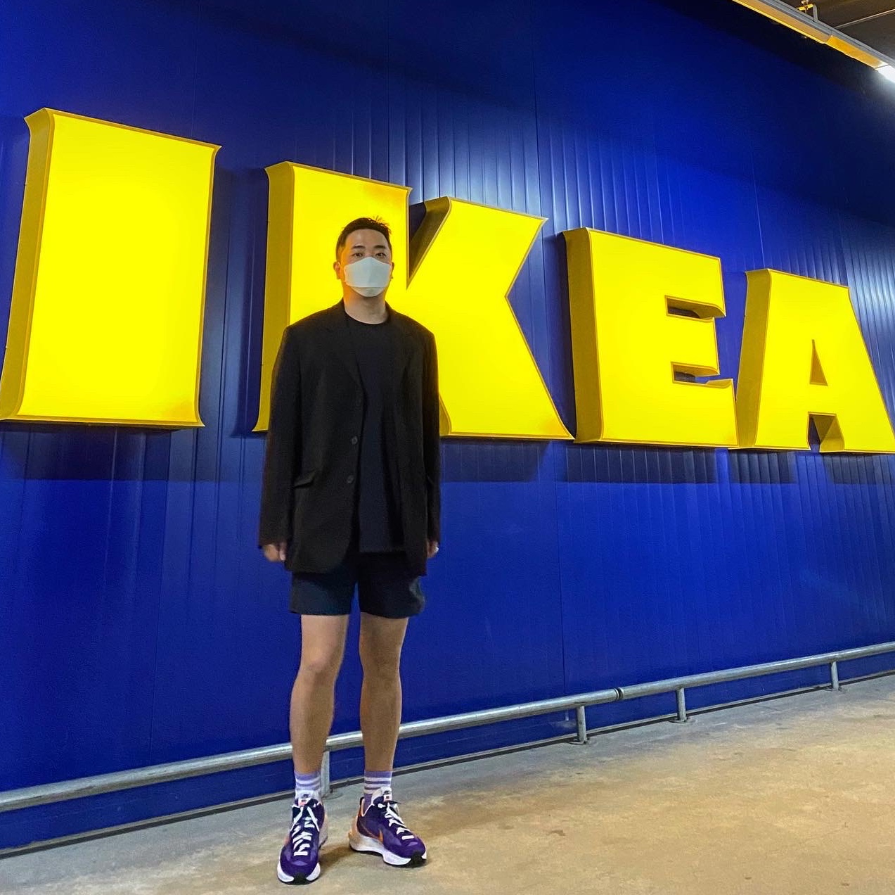 Nike x Sacai VaporWaffle Dark Iris 착용 스타일 - 1