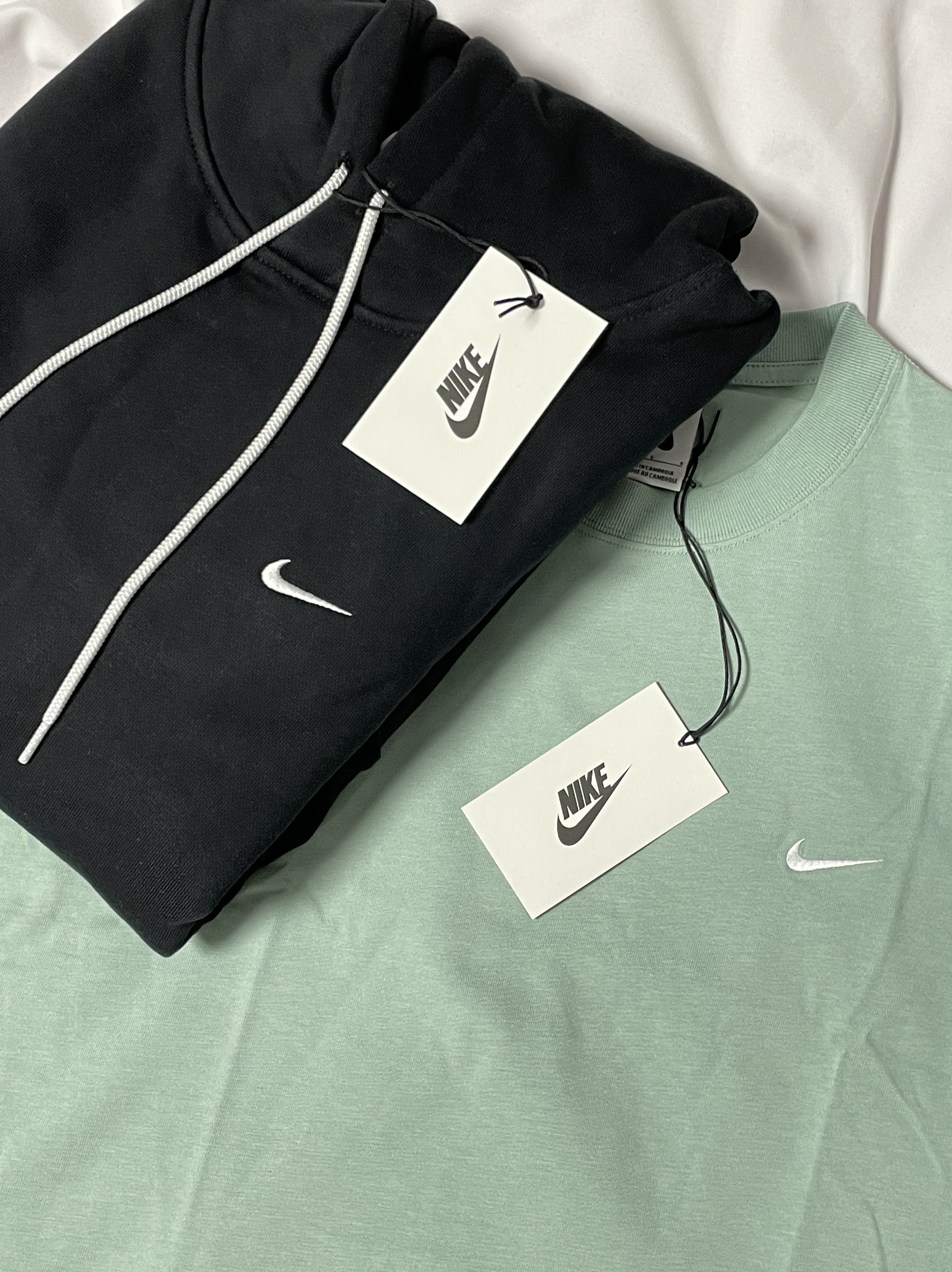 Nike NRG Solo Swoosh T-Shirt Steam - US/EU, Nike NRG Solo Swoosh Fleece Hoodie Black White - US/EU 착용 스타일
