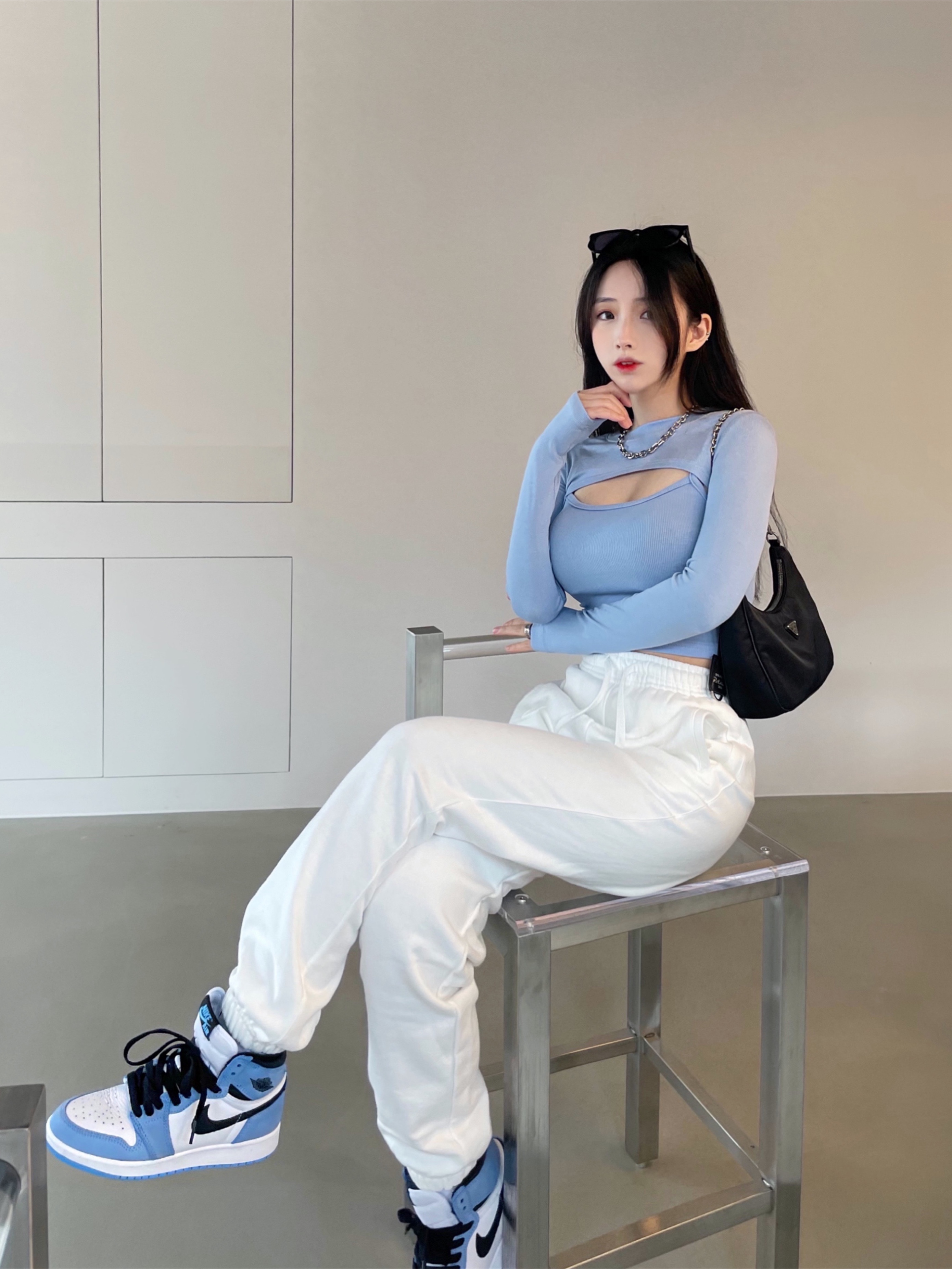 Jordan 1 Retro High OG University Blue 착용 스타일