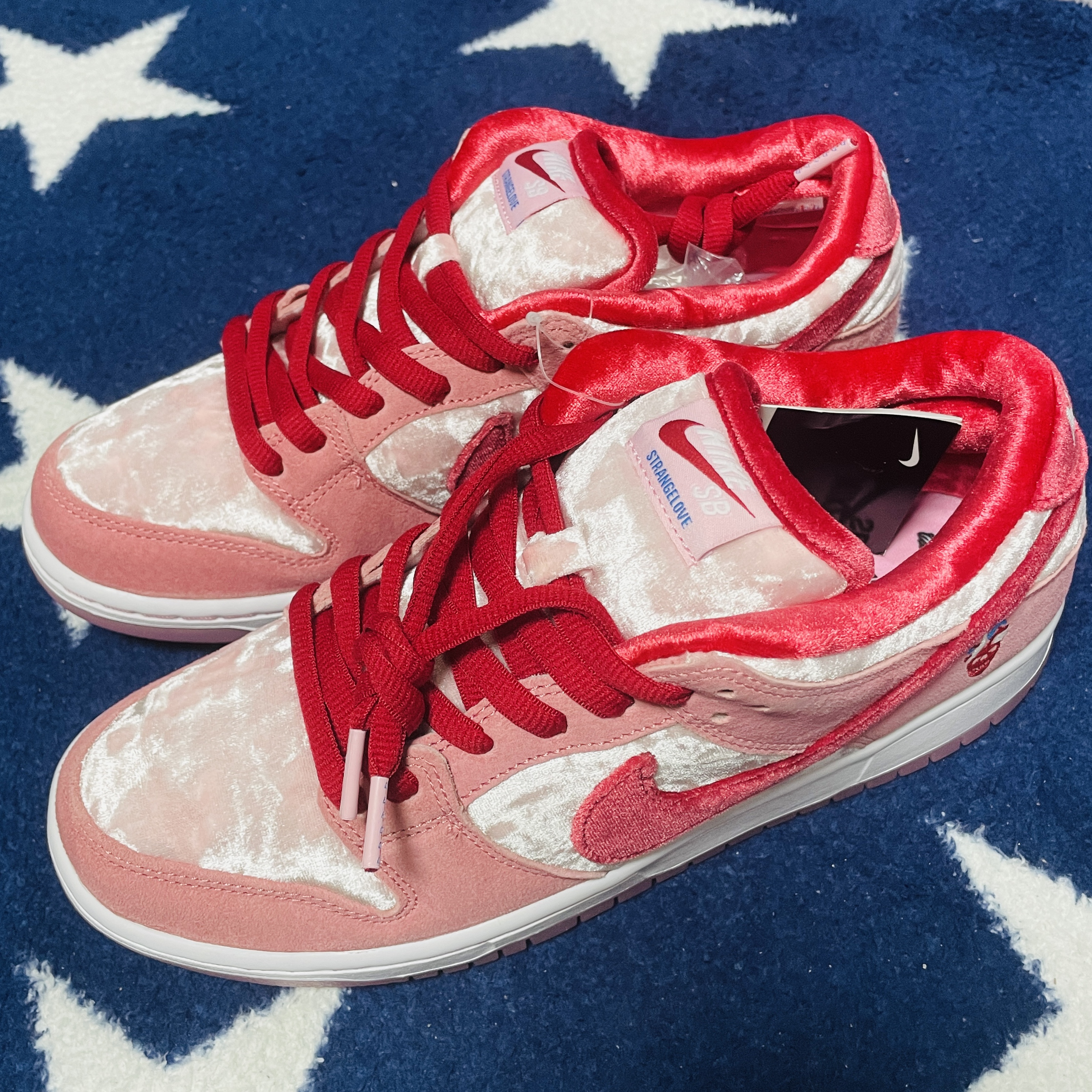 Nike x StrangeLove SB Dunk Low Pink (Regular Box) 착용 스타일 - 1