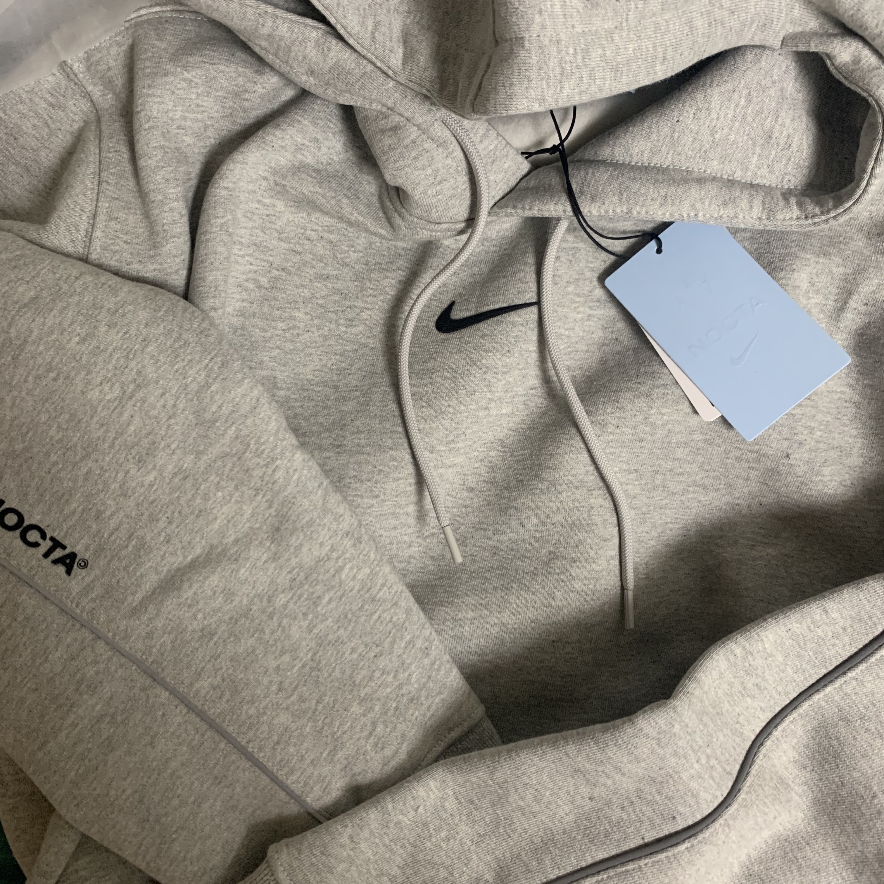 Nike x Drake Nocta Cardinal Stock Essential Hoodie Grey - Asia 착용 스타일 - 1