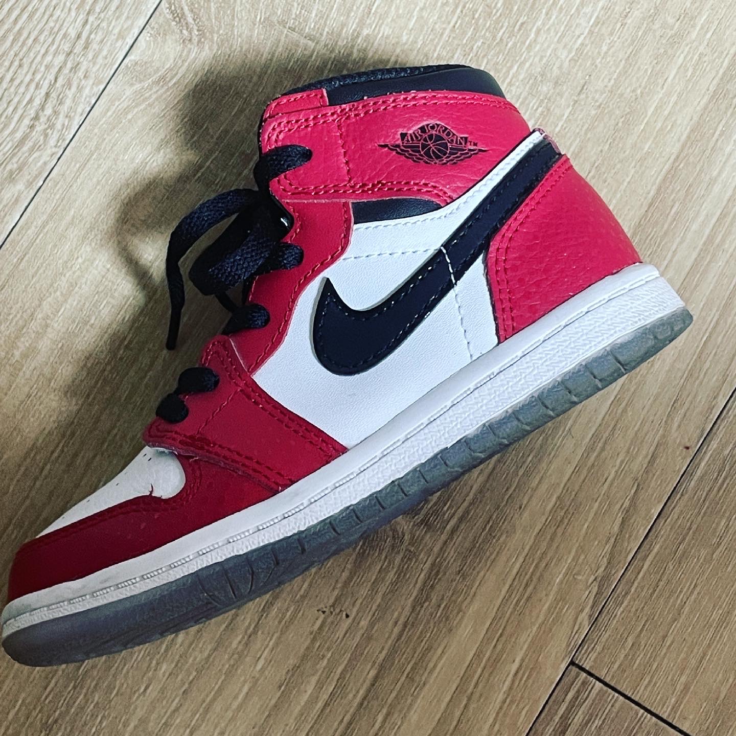 (TD) Jordan 1 Retro High Spider-Man Origin Story 착용 스타일 - 2