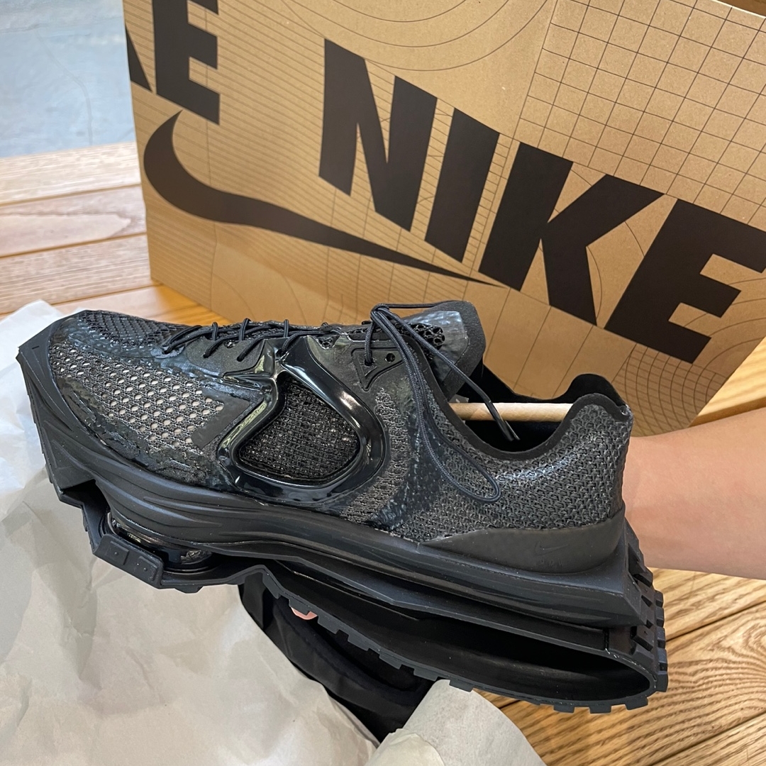 Nike x Matthew M Williams Zoom 004 Triple Black, Jordan 1 Retro High OG Court Purple 2020 착용 스타일 - 3