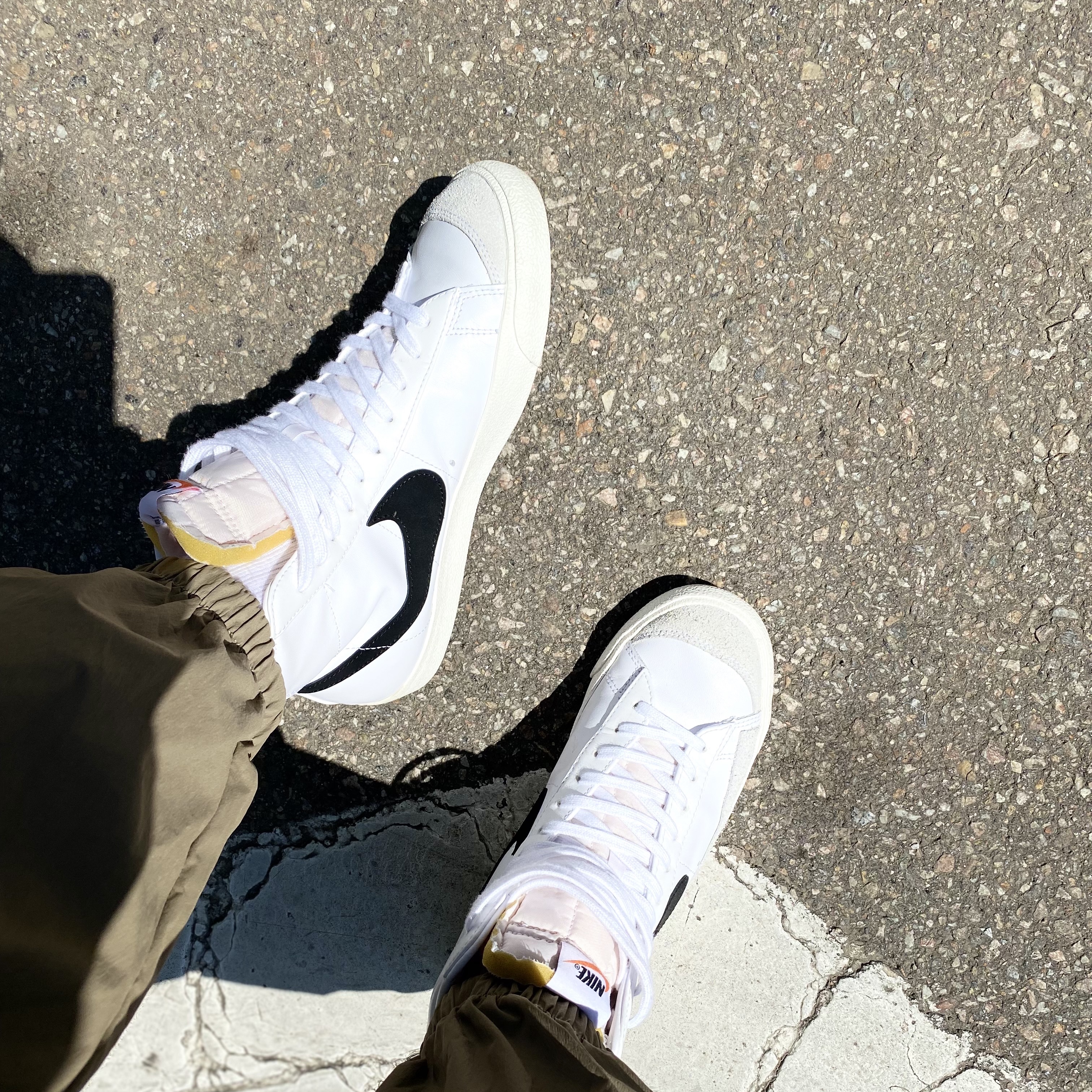 Nike Blazer Mid '77 Vintage White Black 착용 스타일