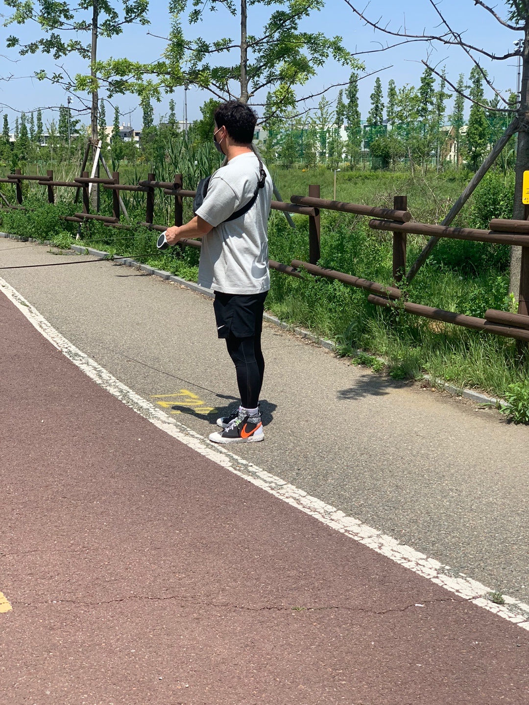 Nike x Readymade Blazer Mid Black, Nike x Kim Jones Oversized T-Shirt Grey Heather - Asia 착용 스타일 - 1