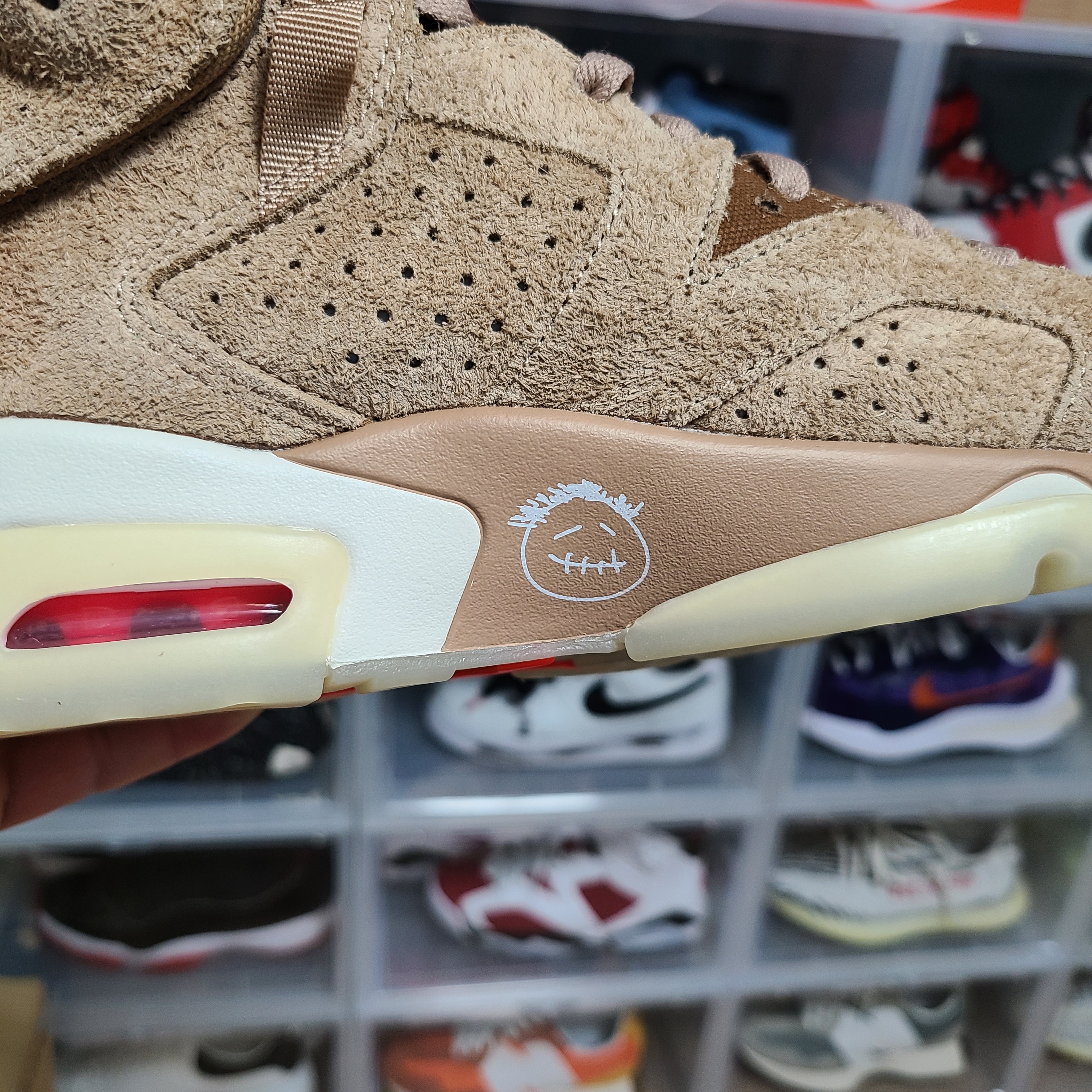 Jordan 6 x Travis Scott Retro SP British Khaki 착용 스타일 - 2