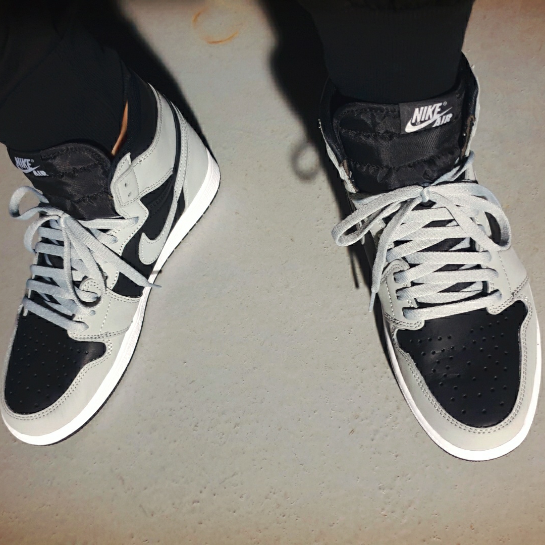 Jordan 1 Retro High OG Shadow 2.0 착용 스타일 - 4