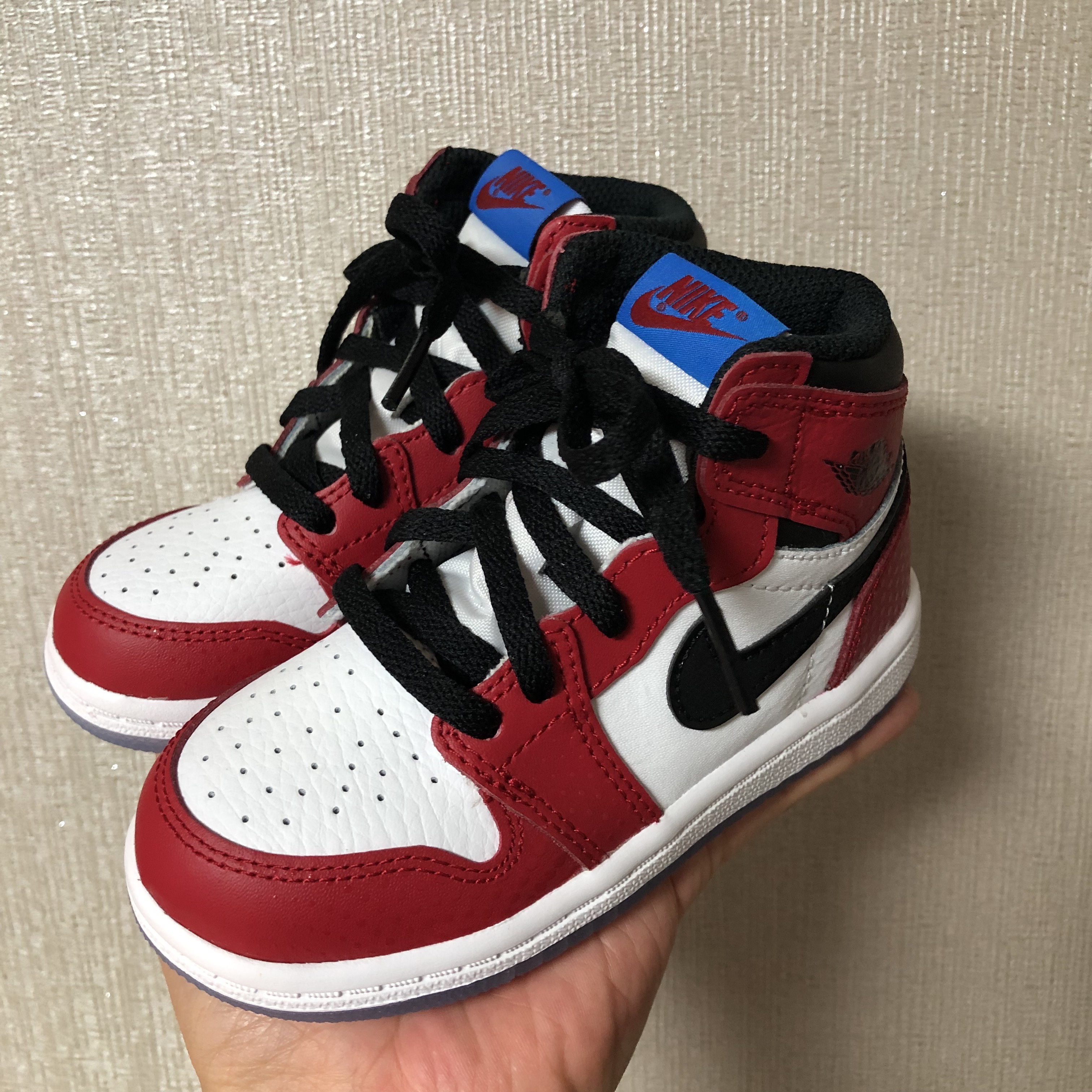 (TD) Jordan 1 Retro High Spider-Man Origin Story 착용 스타일 - 2