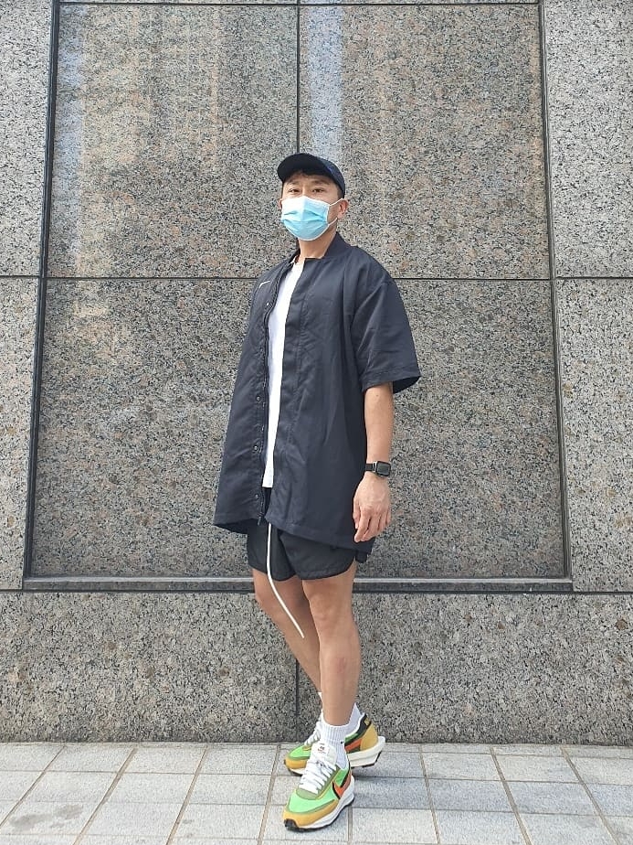 Nike x Fear of God Warm Up Top Off Noir, Nike x Sacai LDWaffle Green Multi 착용 스타일 - 1