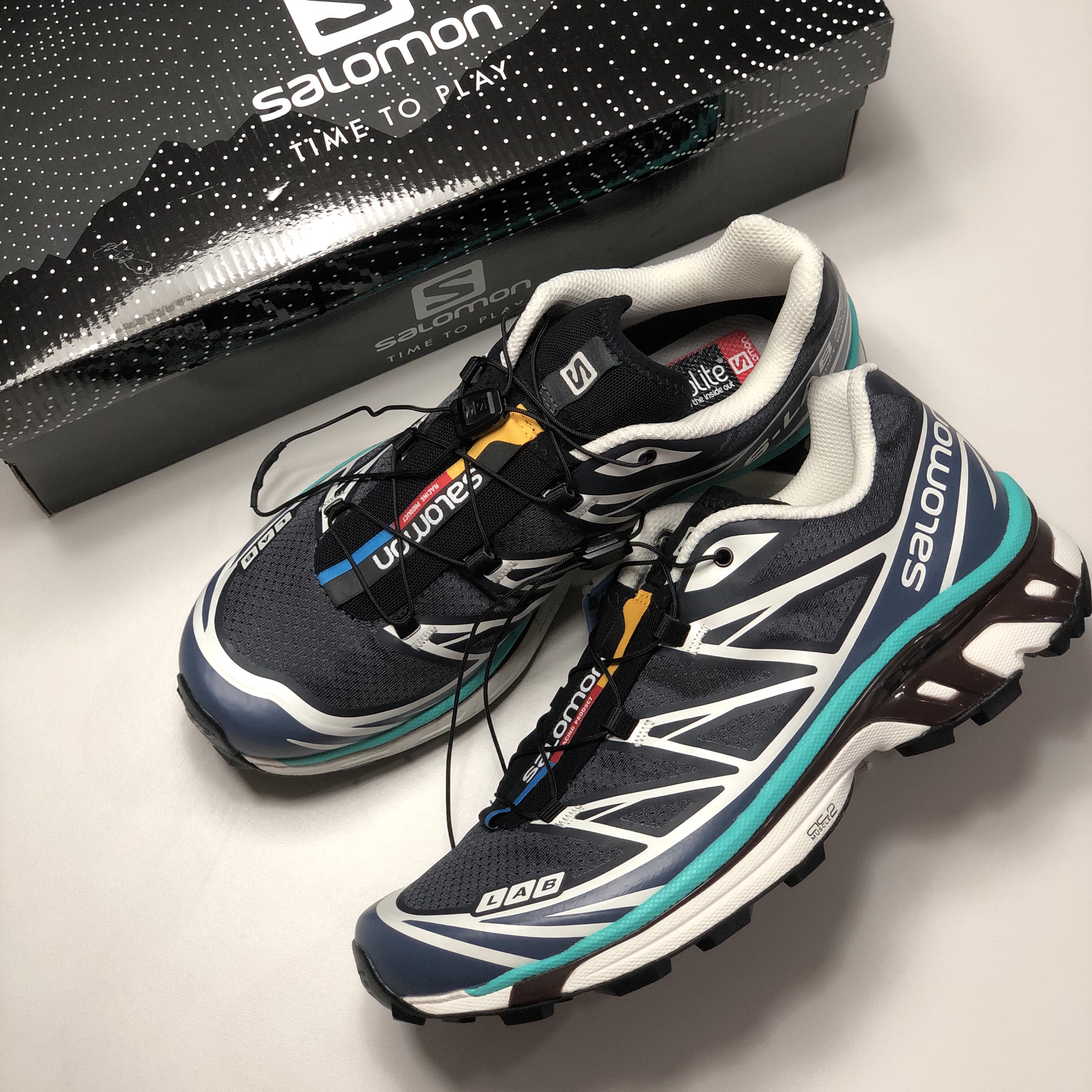 Salomon XT-6 ADV Ebony Vanila Ice 착용 스타일