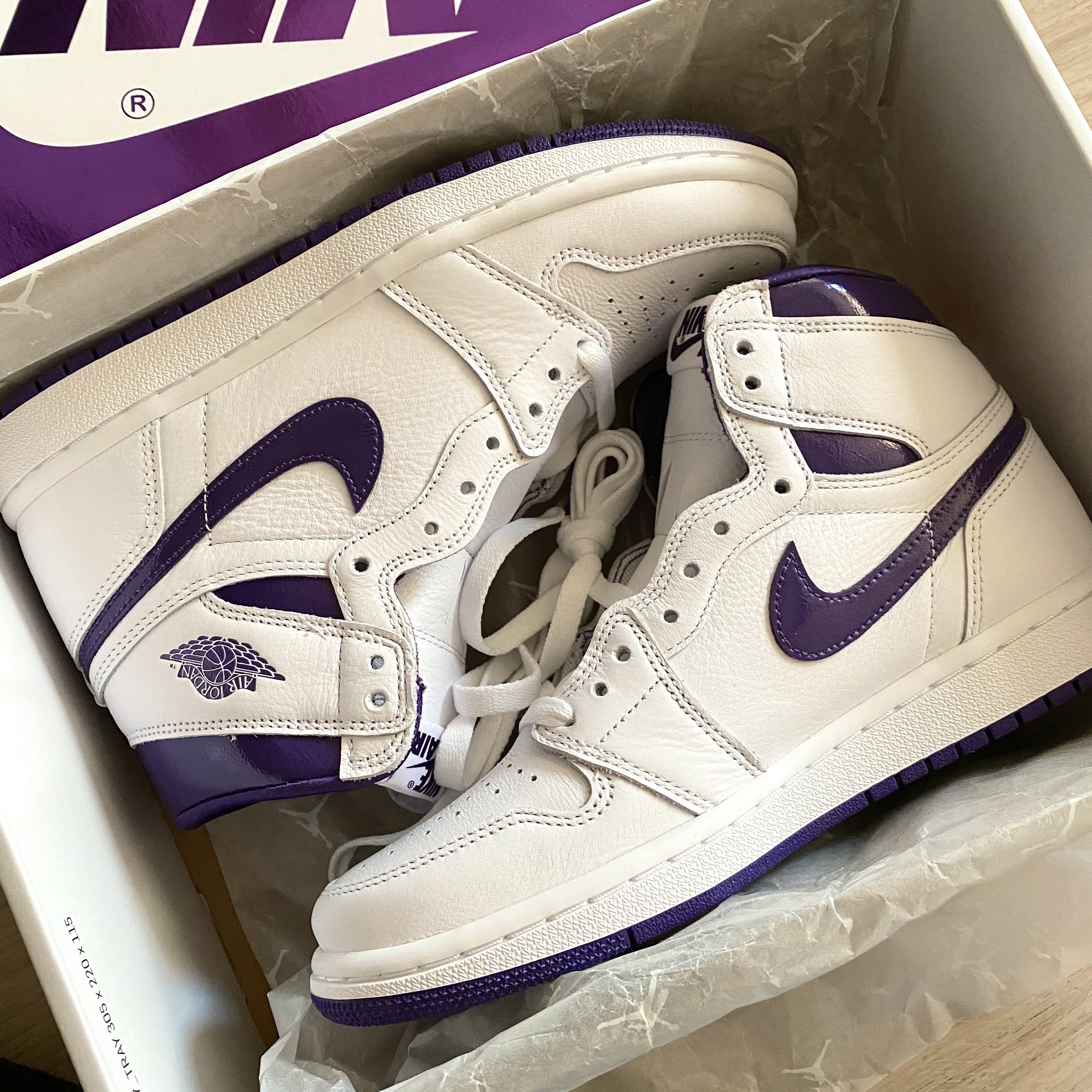 (W) Jordan 1 High OG Court Purple 착용 스타일