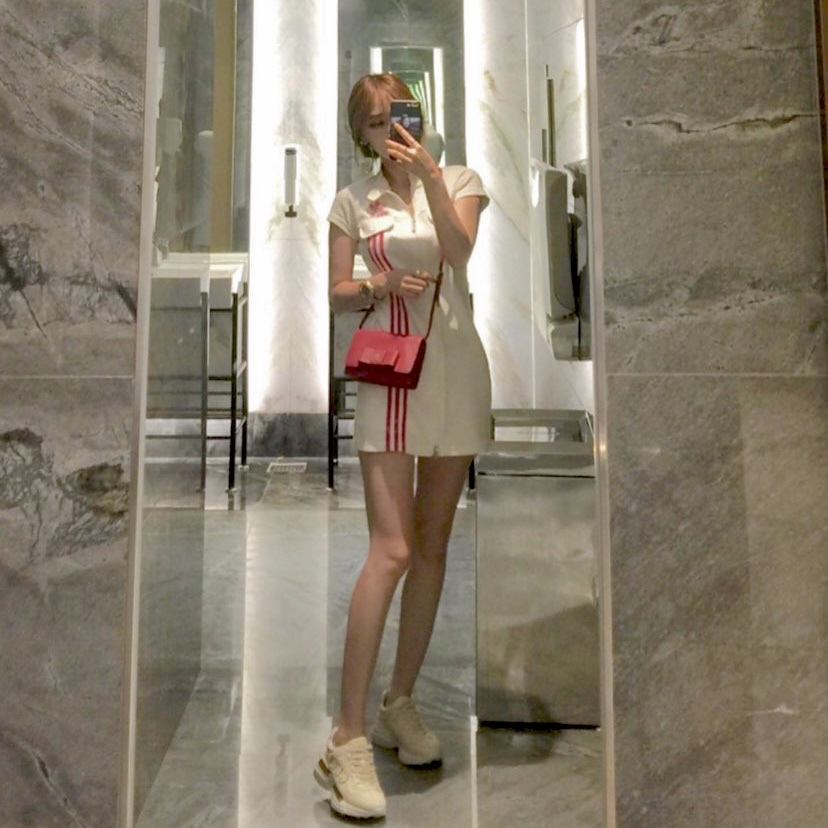 Gucci Rhyton Leather Sneakers Logo, (W) Gucci Rhyton Leather Sneakers Logo 착용 스타일 - 1