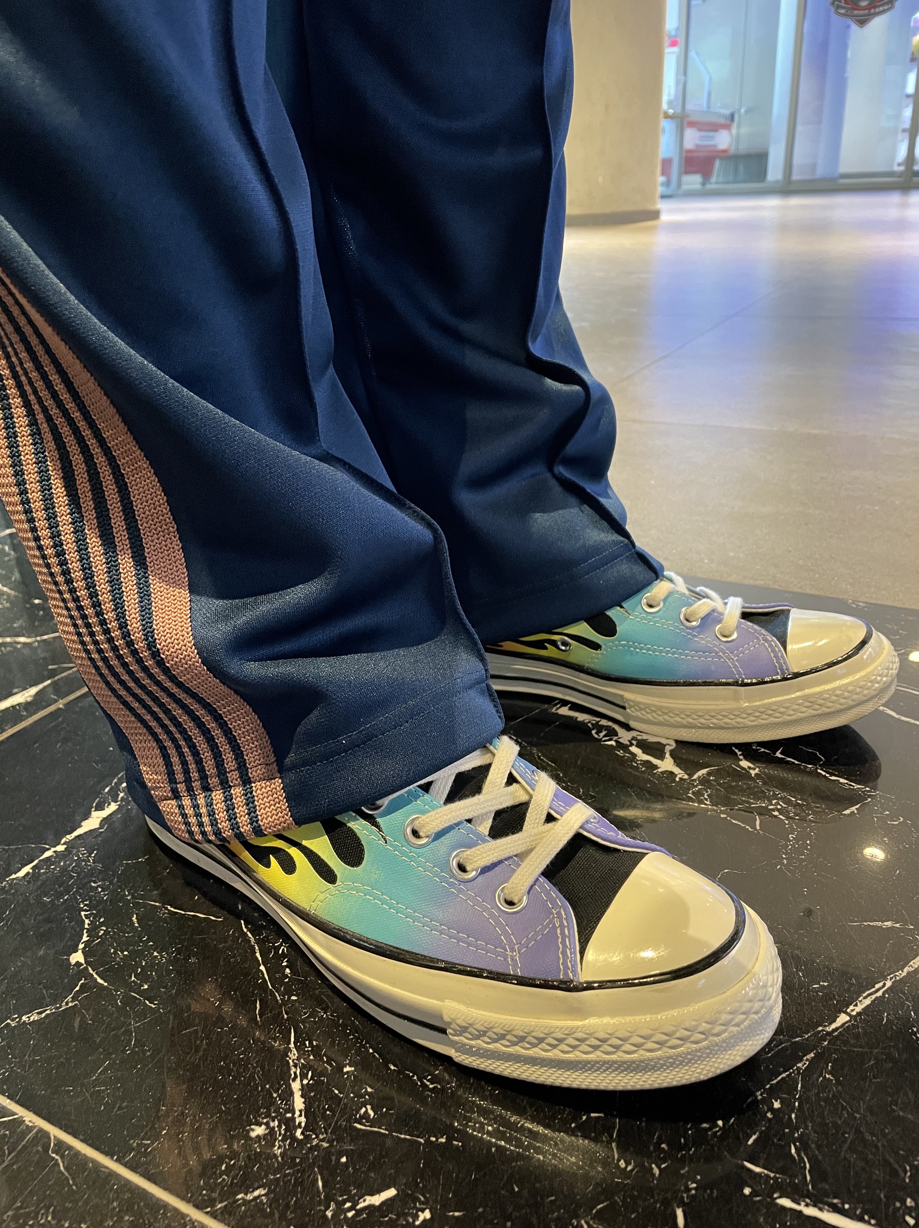 Converse Chuck 70 Ox Flaming Archive Print 착용 스타일 - 2