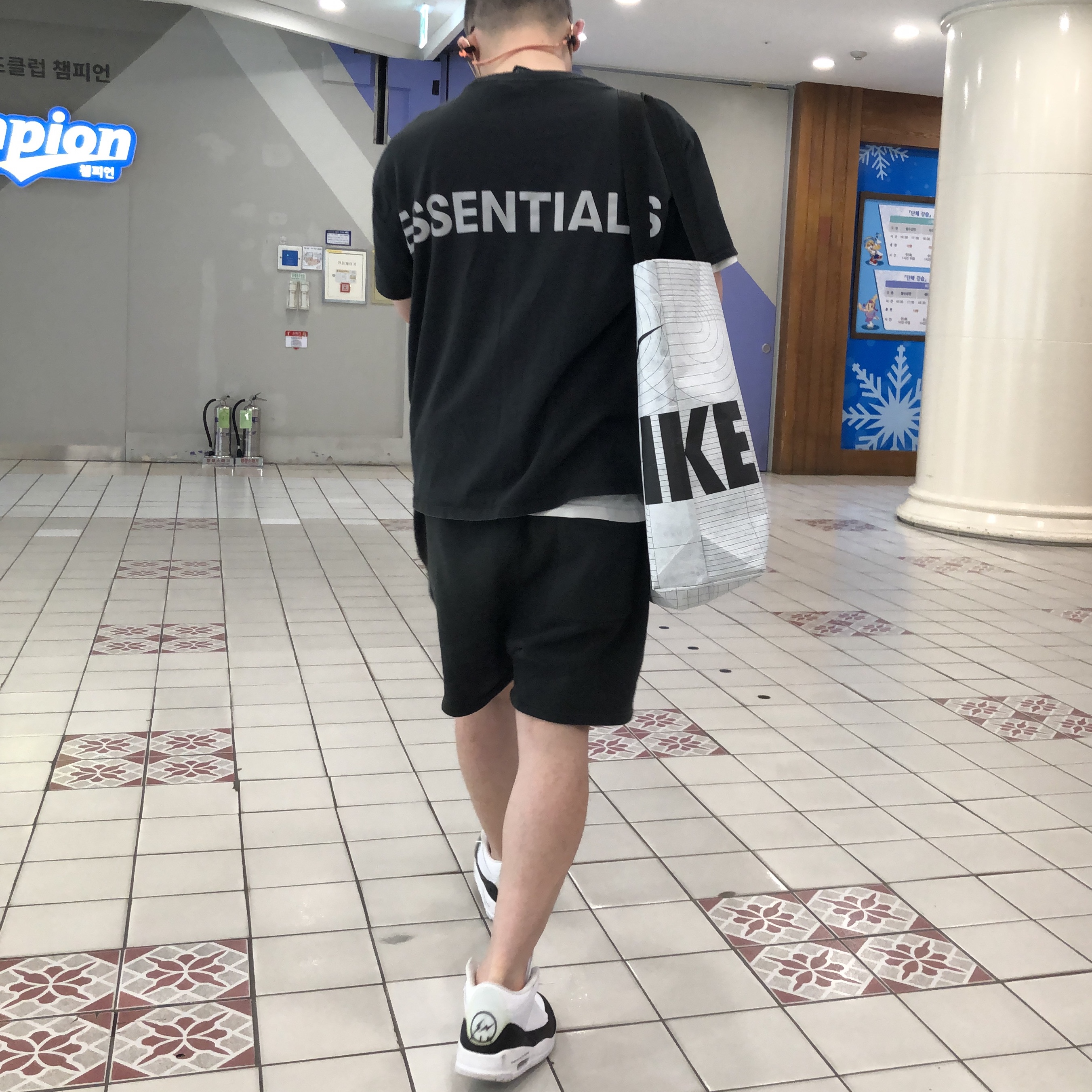 Jordan 3 x Fragment Retro SP White Black 착용 스타일