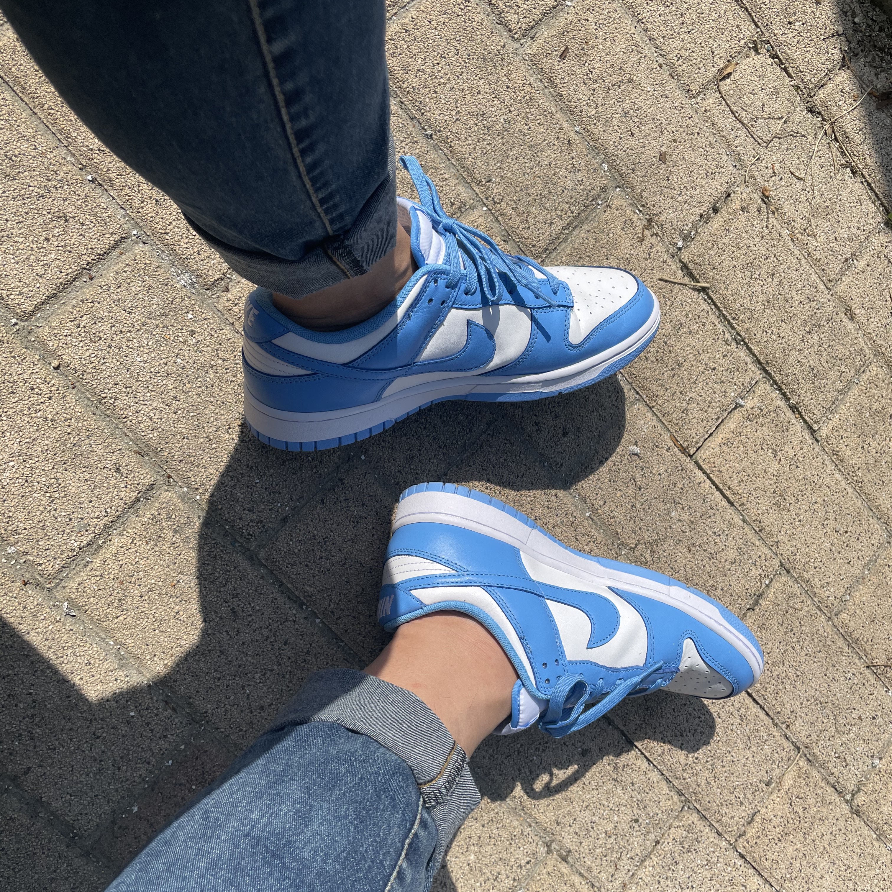 Nike Dunk Low Retro University Blue 착용 스타일 - 1