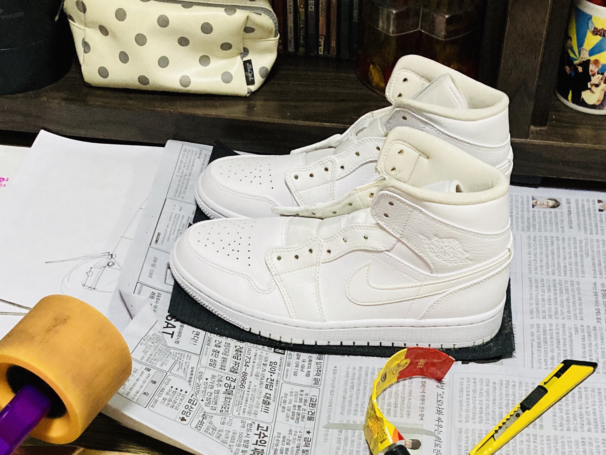 Jordan 1 Mid Triple White 착용 스타일 - 1