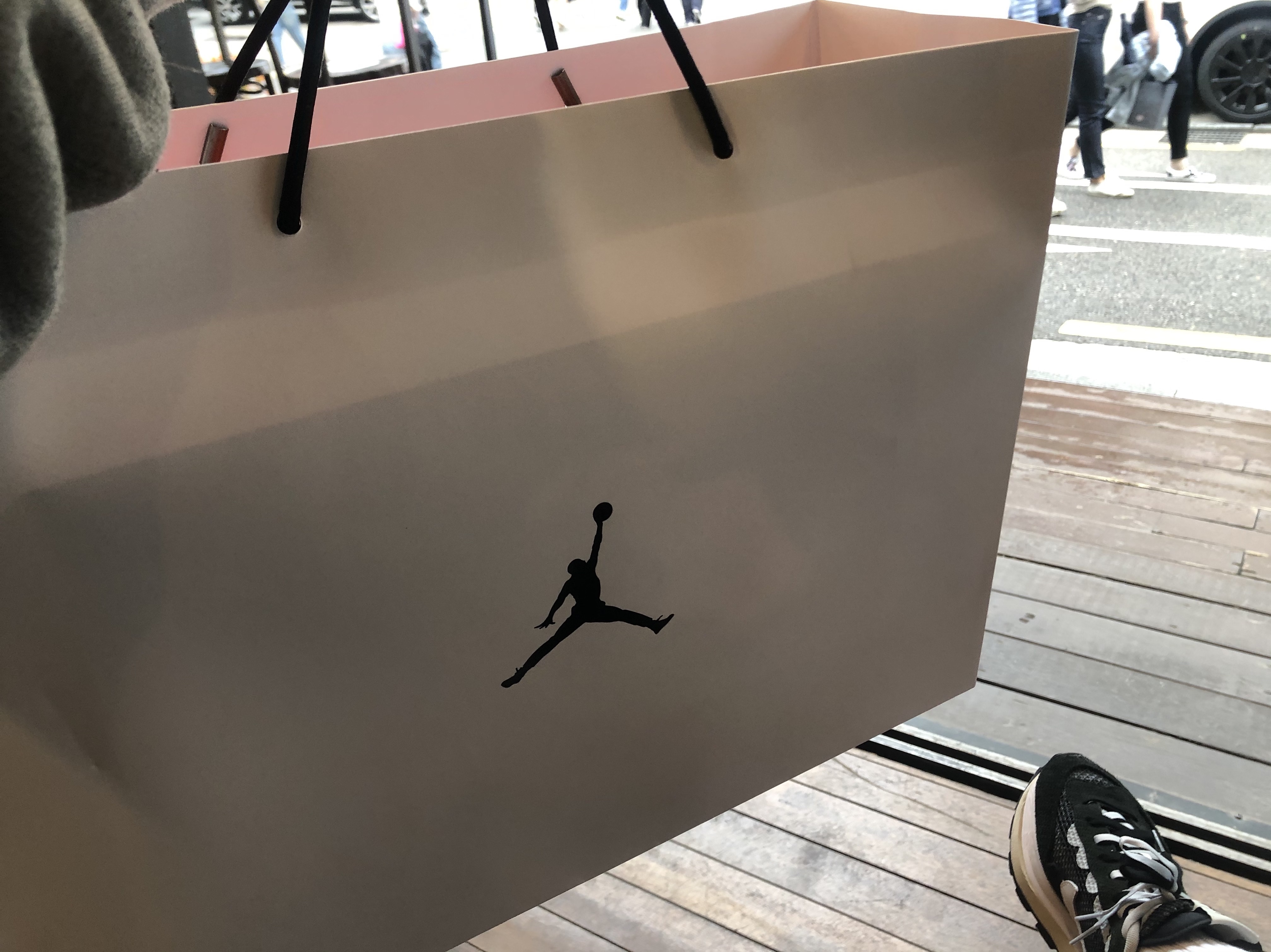 Jordan 1 KO Chicago 2021, Nike x Sacai VaporWaffle Black White 착용 스타일 - 2