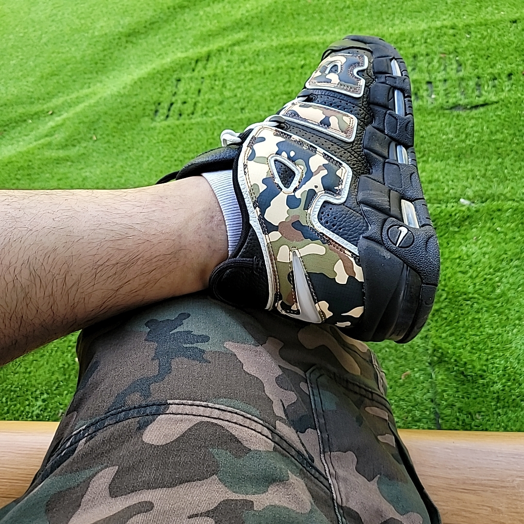 Nike Air More Uptempo 96 Camo 착용 스타일 - 2