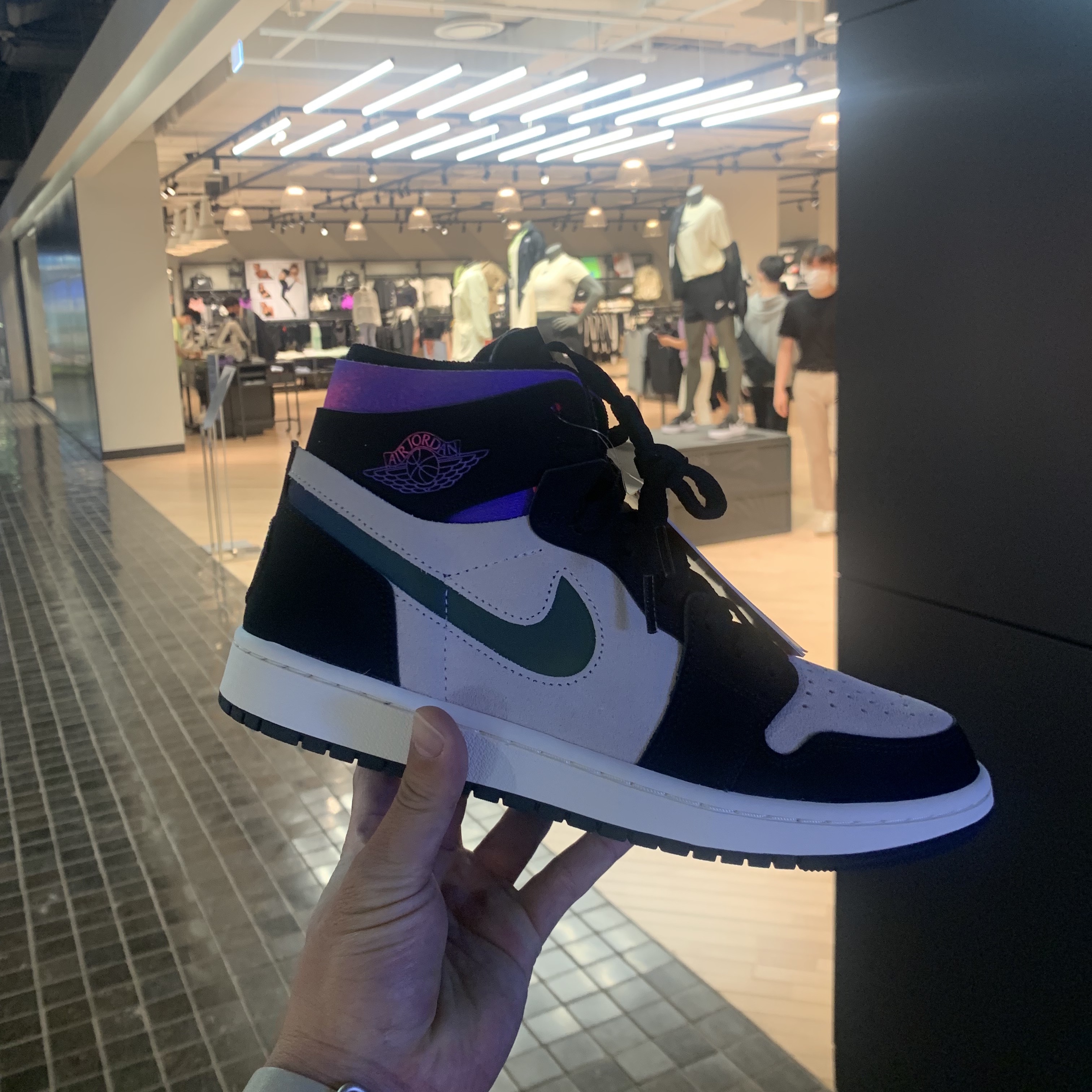 Jordan 1 x Paris Saint-Germain Zoom Air CMFT 착용 스타일