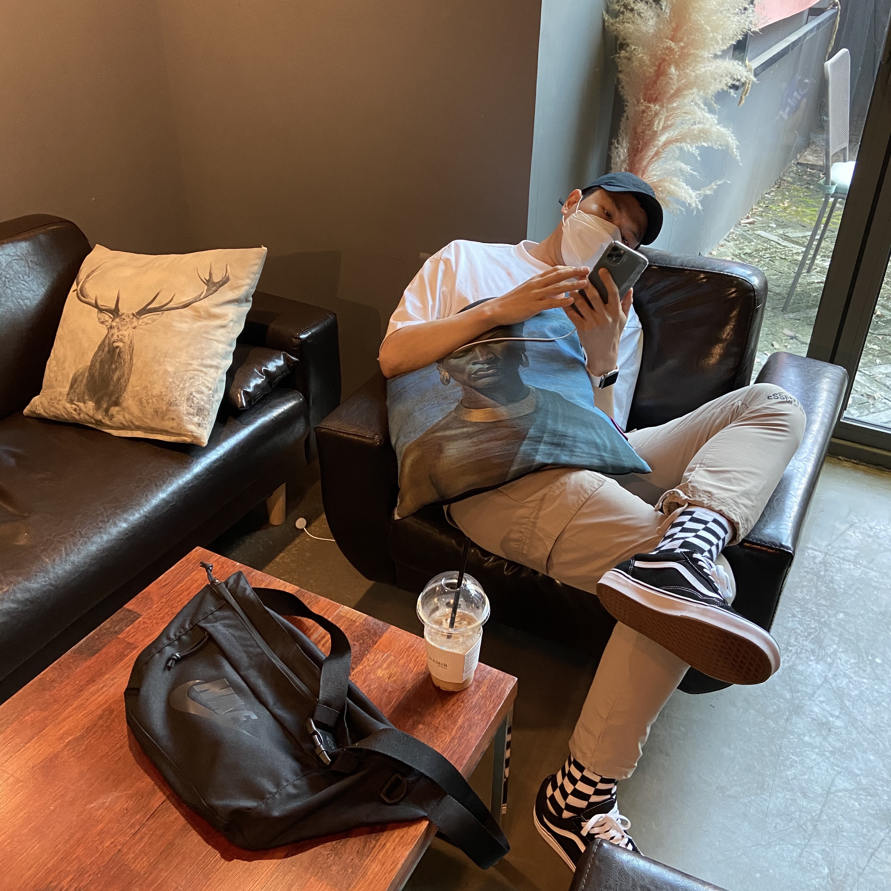 Essentials Track Pants Moss - 20FW, Vans Old Skool 36 DX Anaheim Factory Black White 착용 스타일