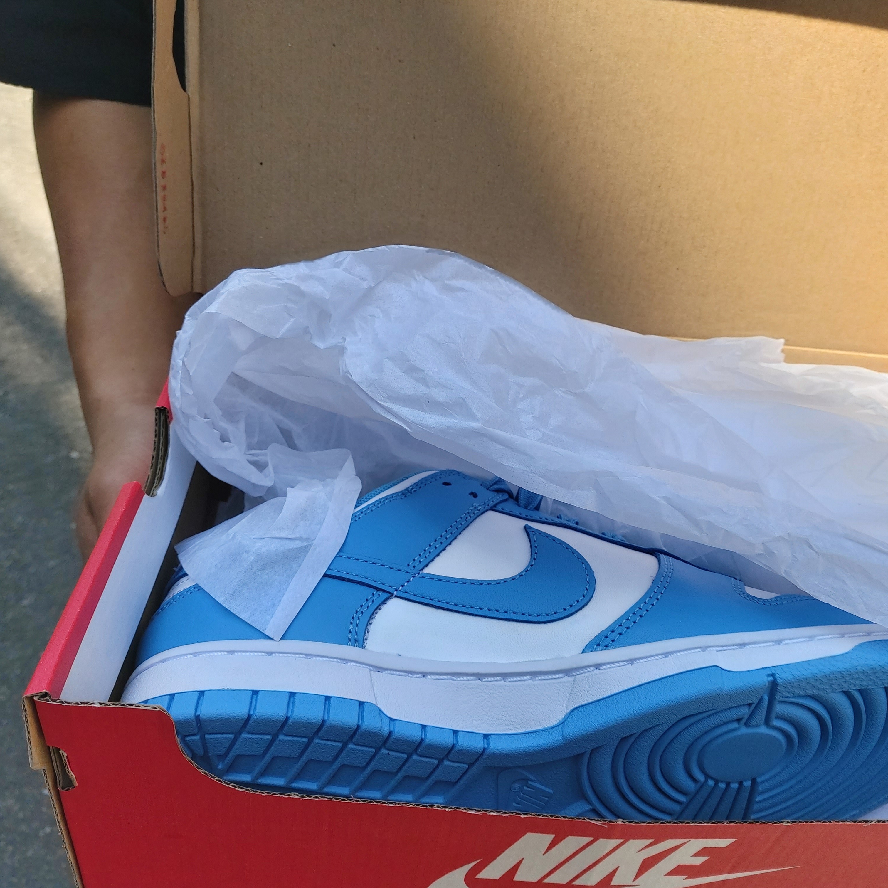Nike Dunk Low Retro University Blue 착용 스타일 - 2