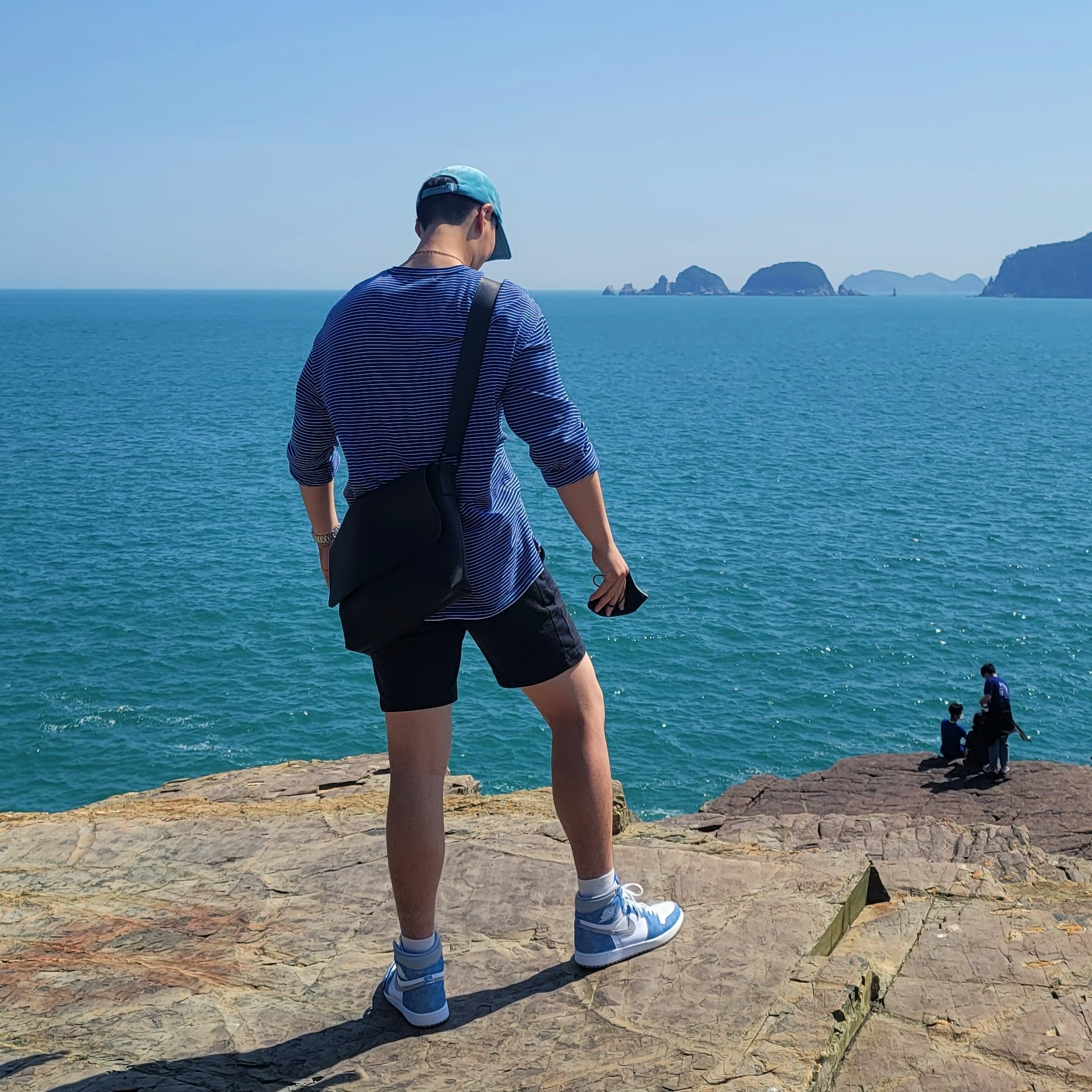 Jordan 1 Retro High OG Hyper Royal 착용 스타일 - 2