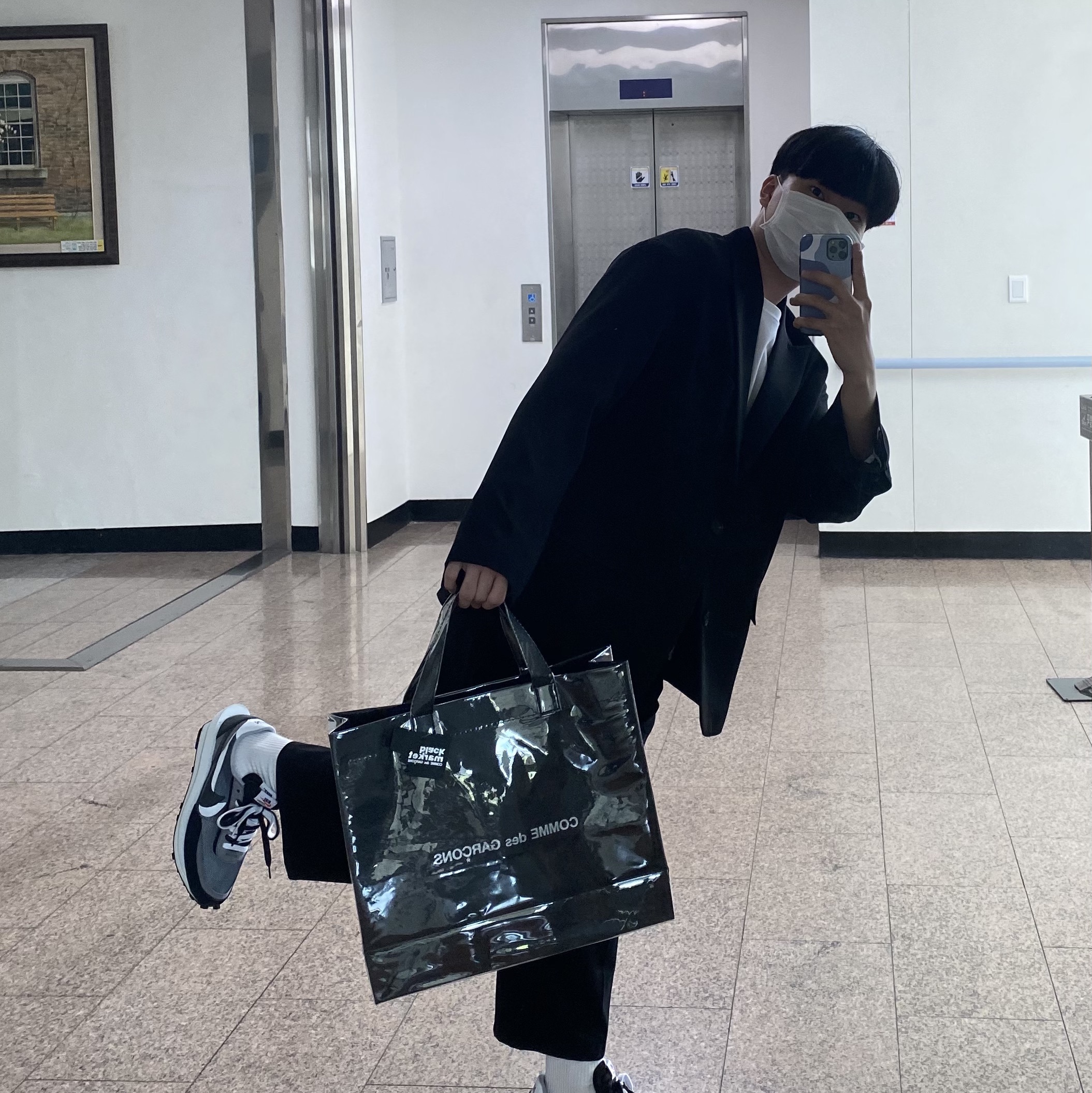 Nike x Sacai LDWaffle Black 착용 스타일