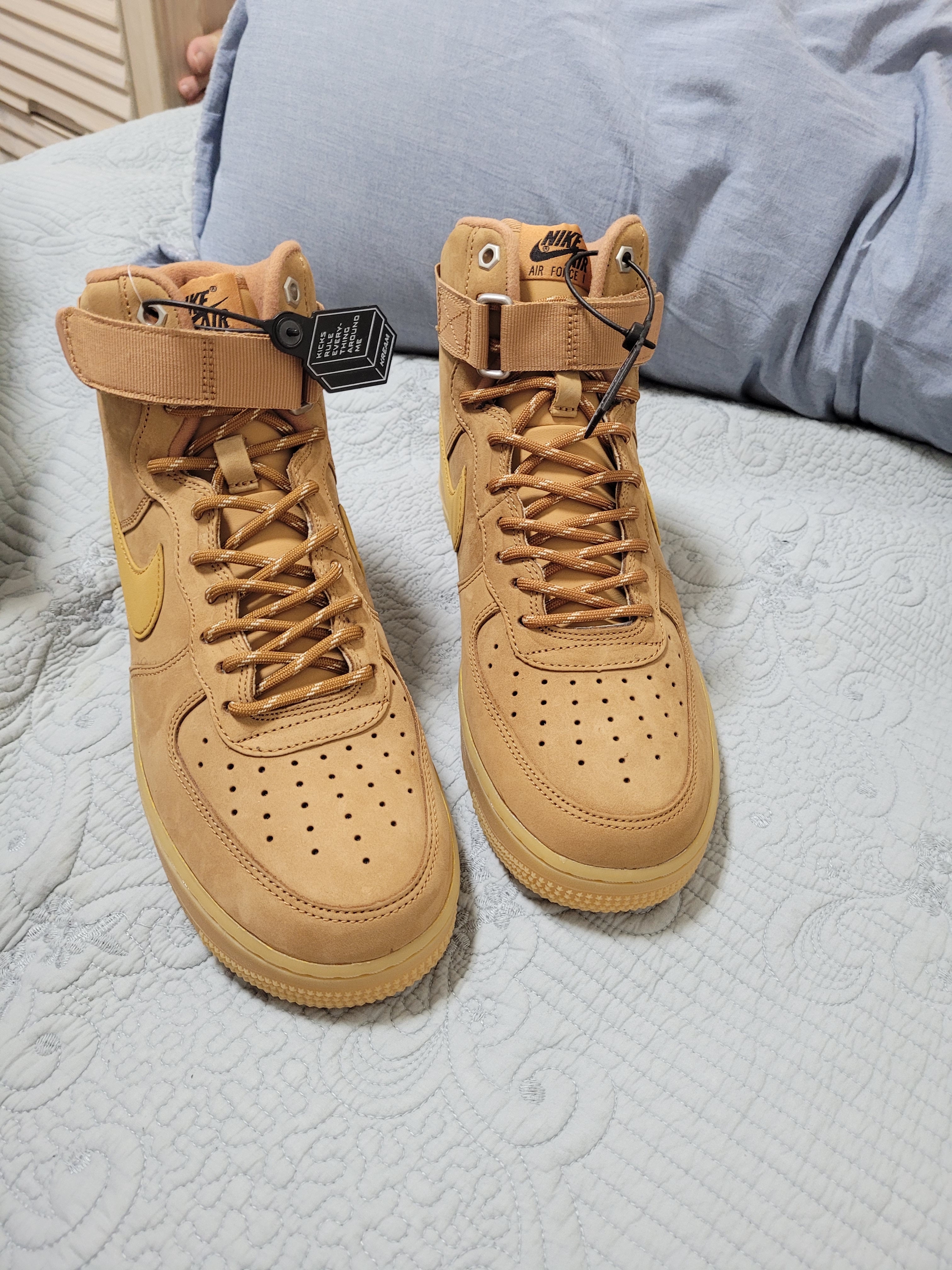 Nike Air Force 1 High Flax 착용 스타일 - 1