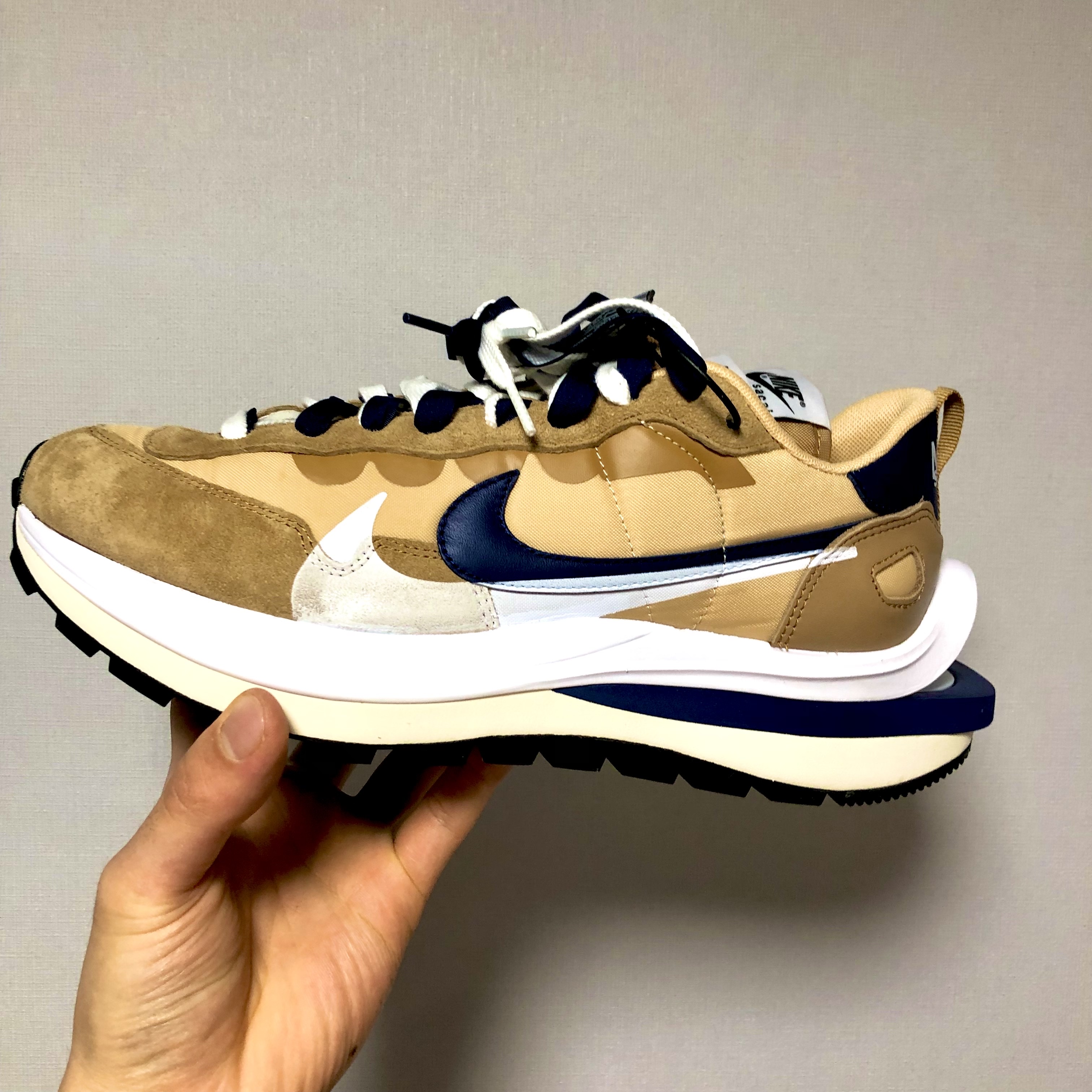 Nike x Sacai VaporWaffle Sesame and Blue Void 착용 스타일 - 1