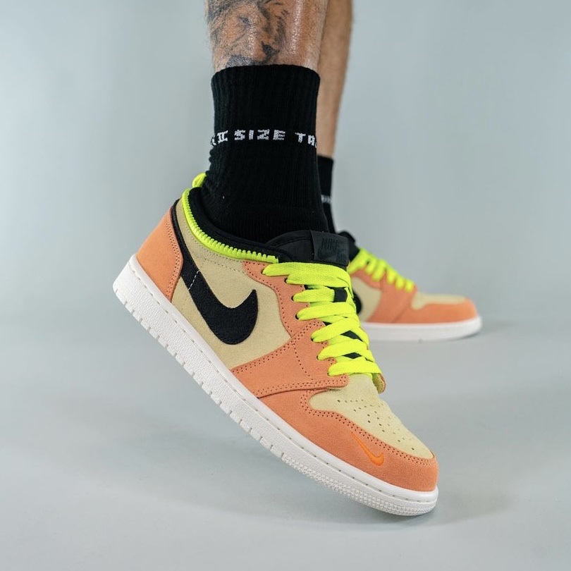 Jordan 1 High Switch Peach, Jordan 1 High Switch Light Smoke Grey 착용 스타일 - 5