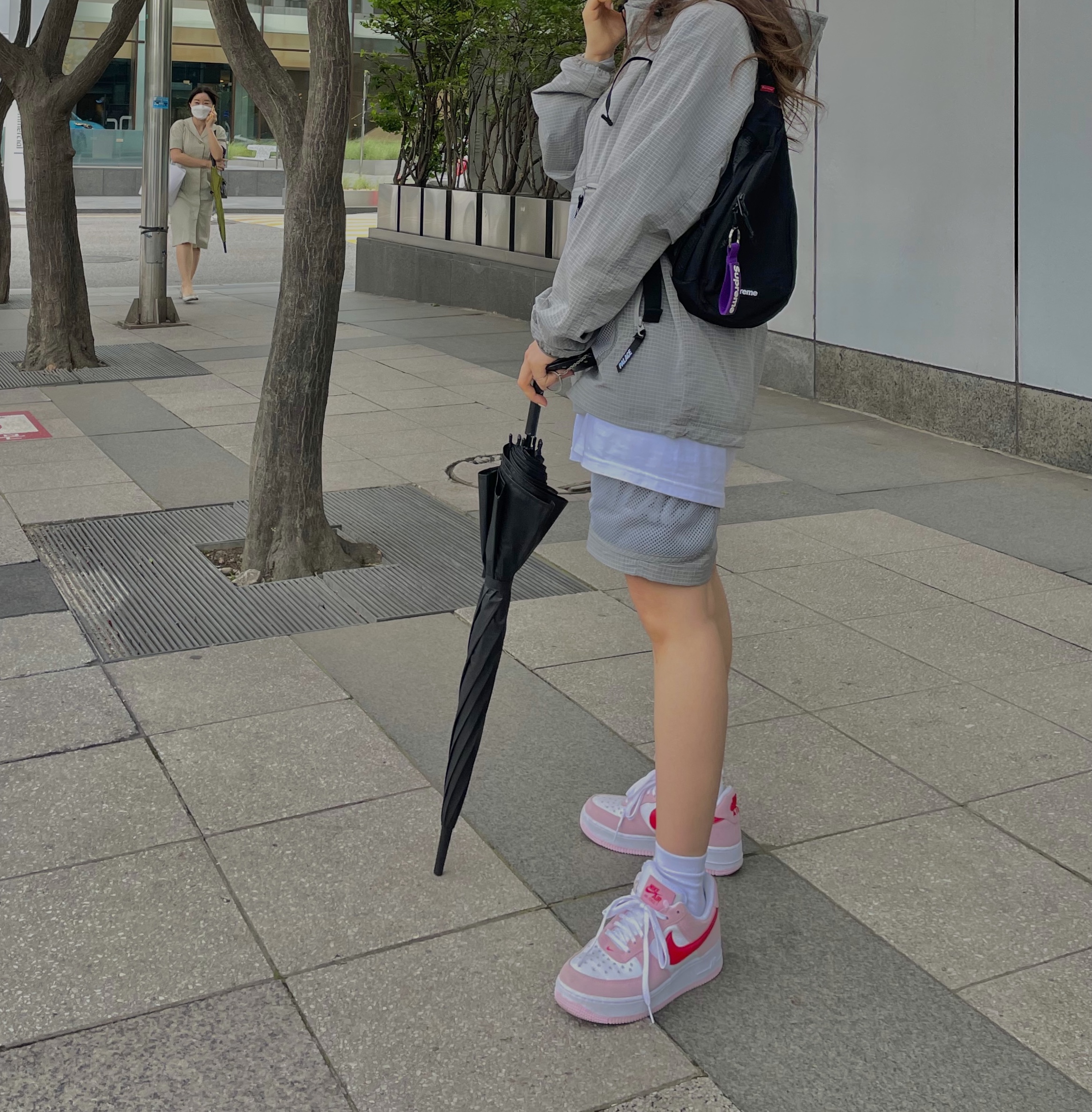 Palace Mesh Pocket Shell Shorts Grey - 21SS, Palace Mesh Pocket Shell Jacket Grey - 21SS 착용 스타일 - 2
