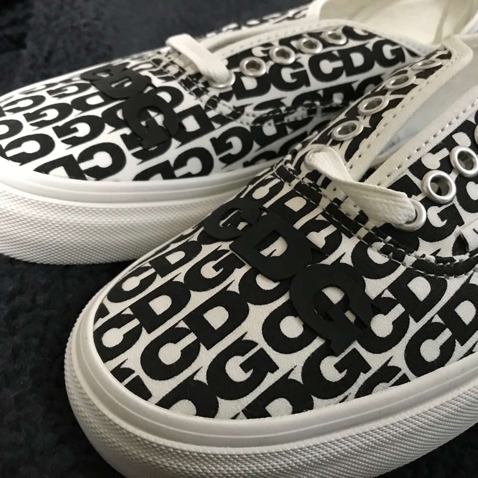 Vans Vault x CDG OG Authentic LX White Black 착용 스타일 - 2