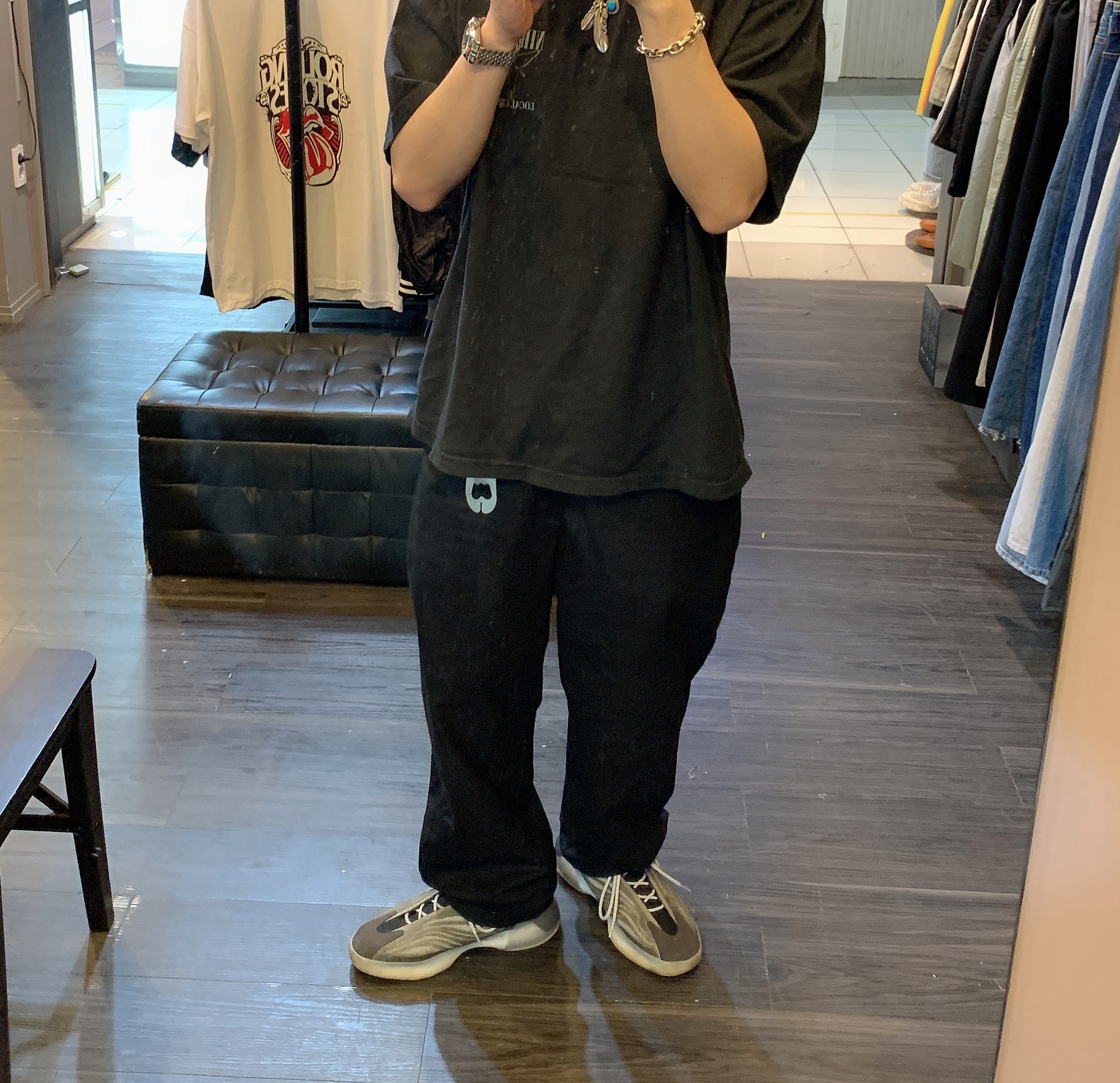 Adidas Yeezy QNTM Barium 착용 스타일 - 2