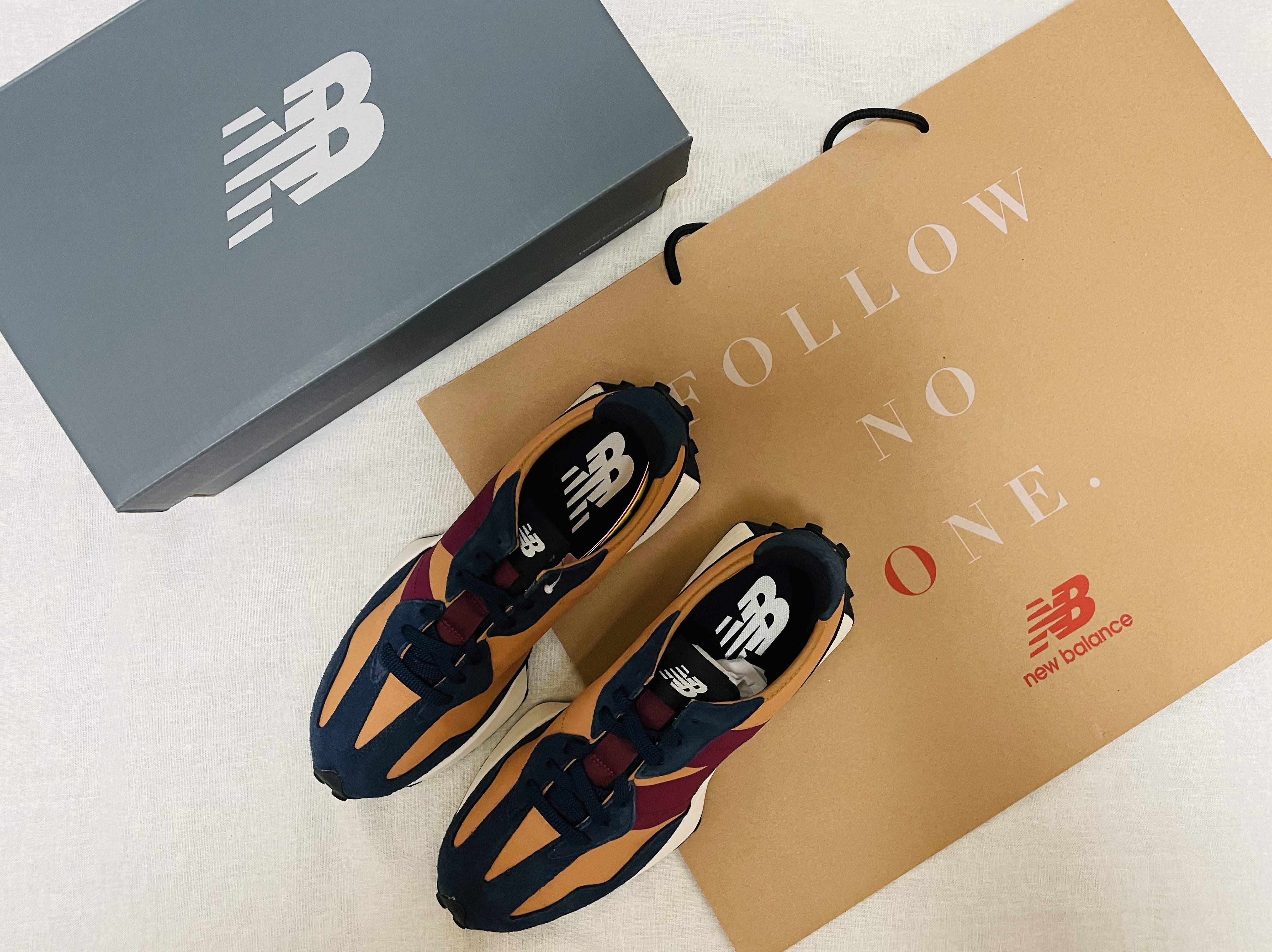New Balance 327 Natural Indigo 착용 스타일 - 1
