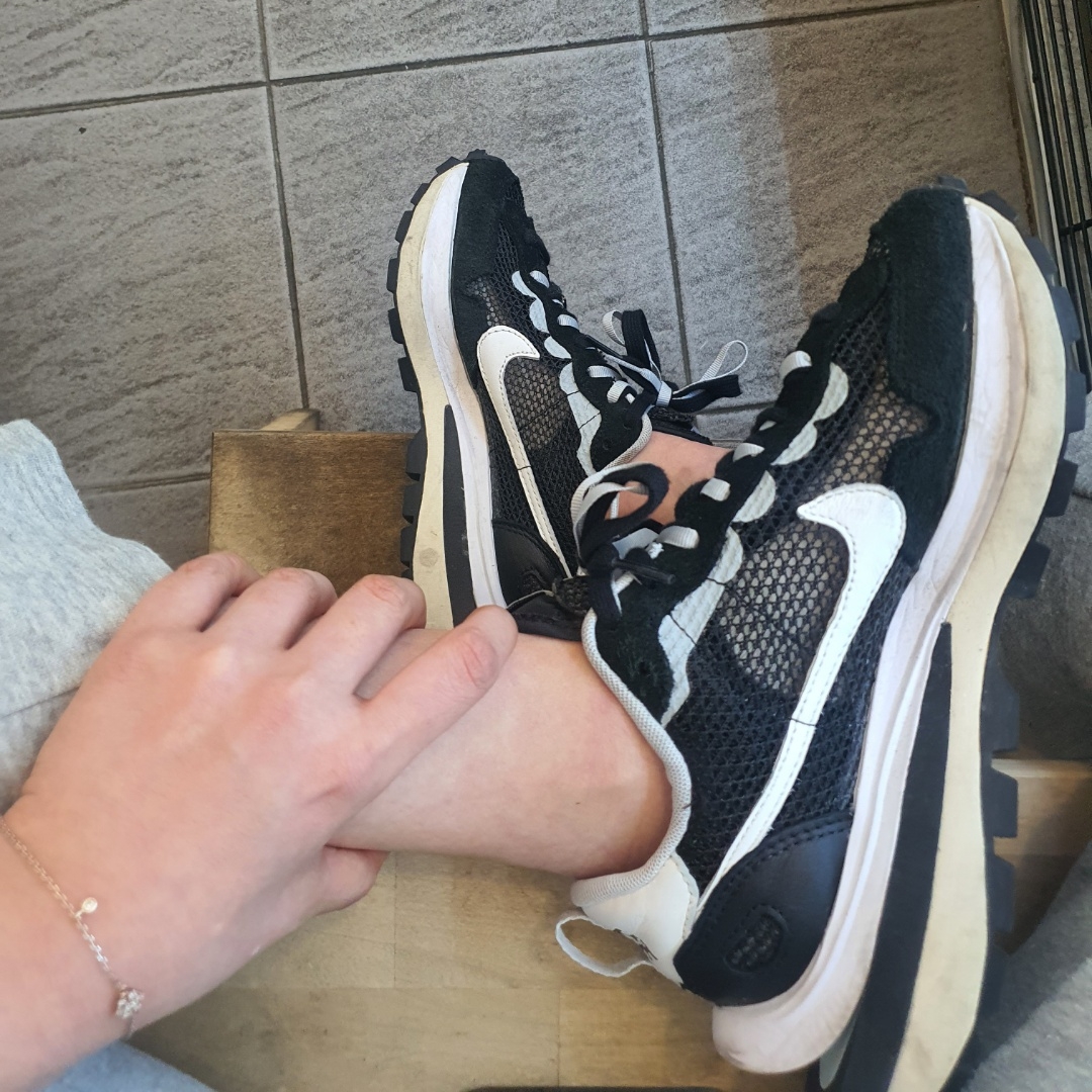 Nike x Sacai VaporWaffle Black White 착용 스타일