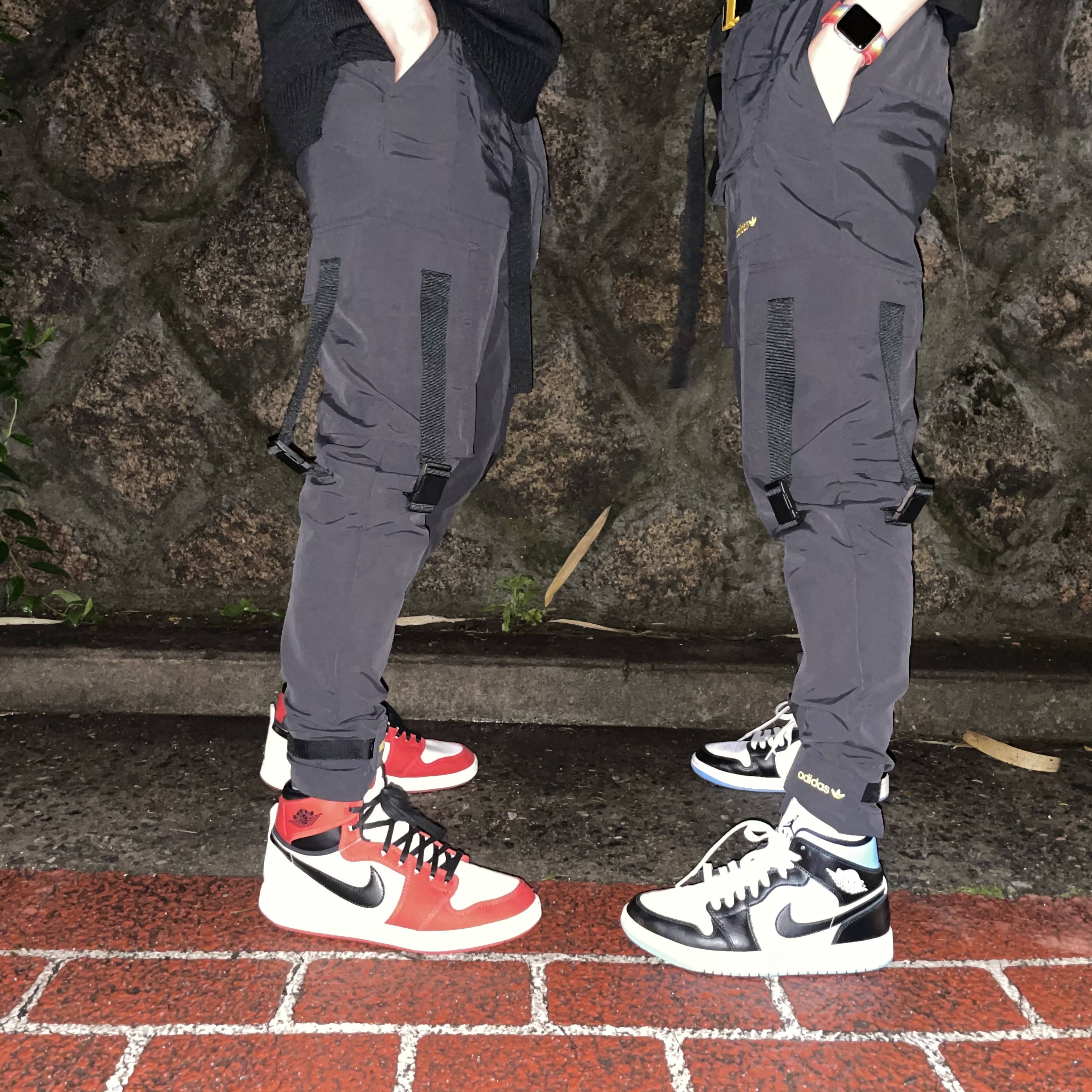 Jordan 1 KO Chicago 2021, (W) Jordan 1 Mid White Black University Blue 착용 스타일