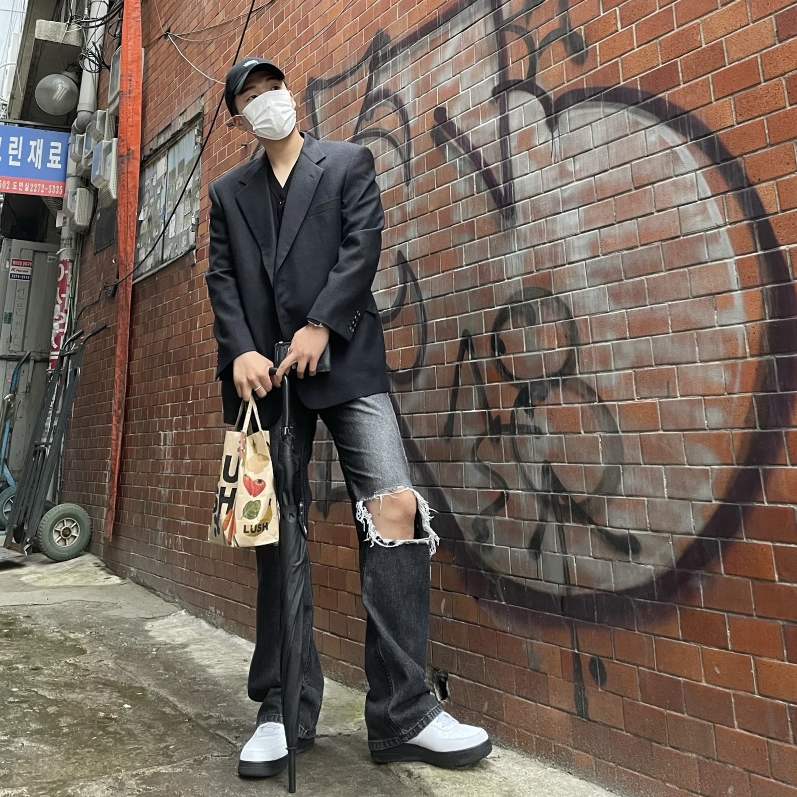 Nike Air Force 1 Low White Black Midsole 착용 스타일