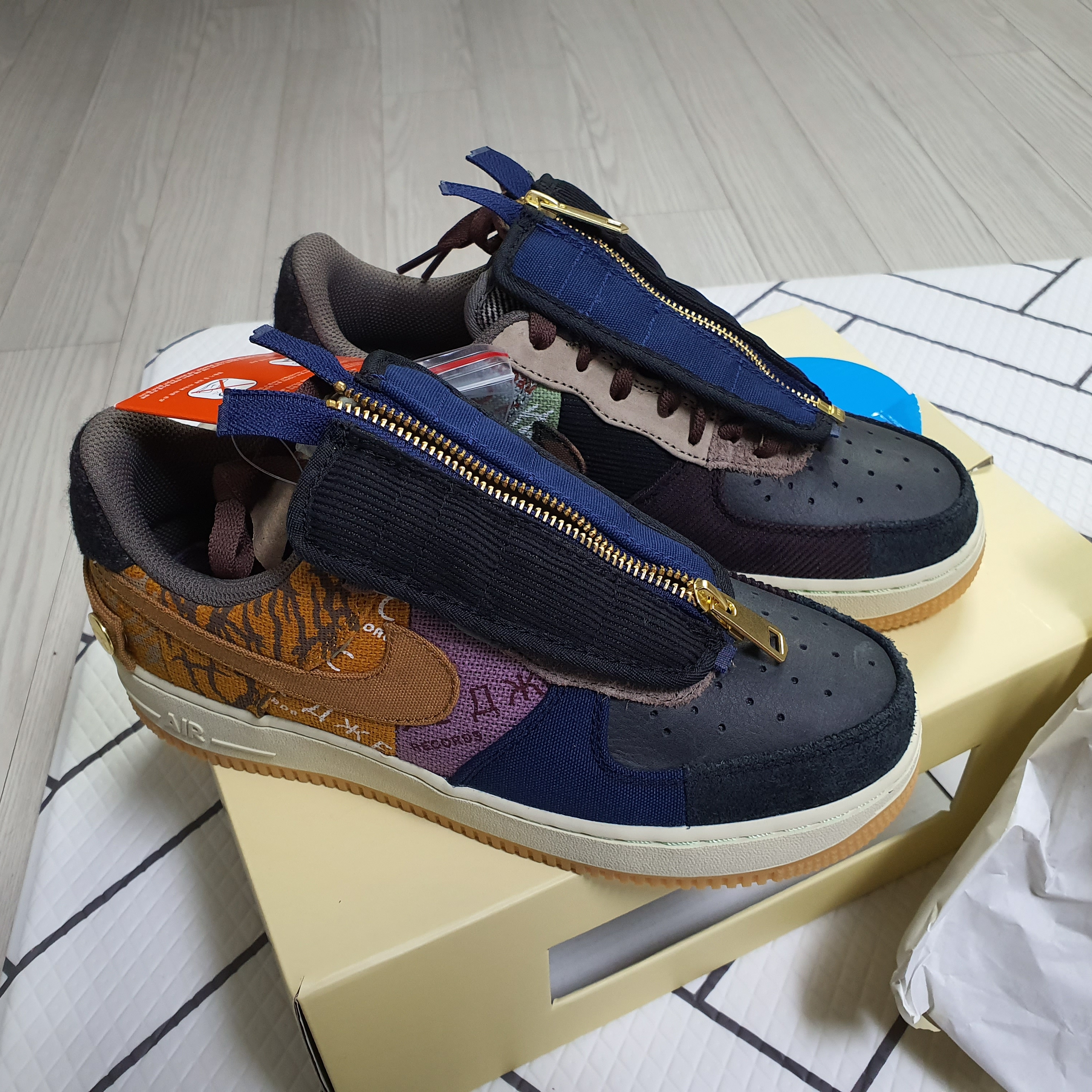 Nike x Travis Scott Air Force 1 Low Cactus Jack 착용 스타일 - 2